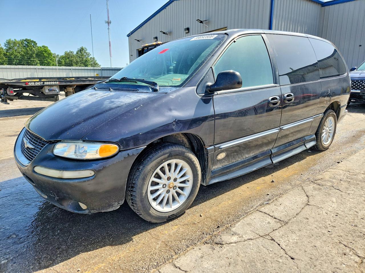 2000 CHRYSLER MINIVAN