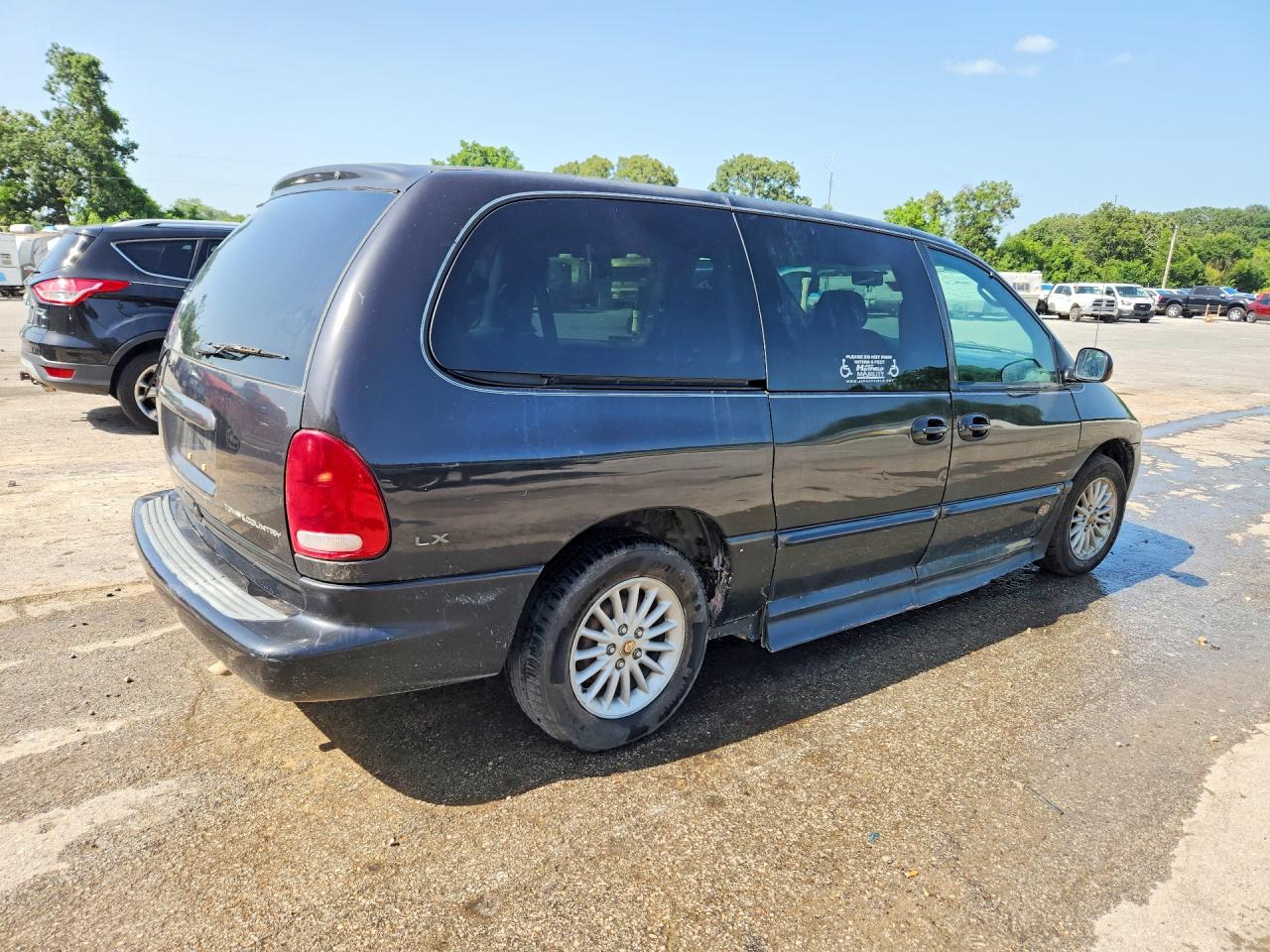 2000 CHRYSLER MINIVAN