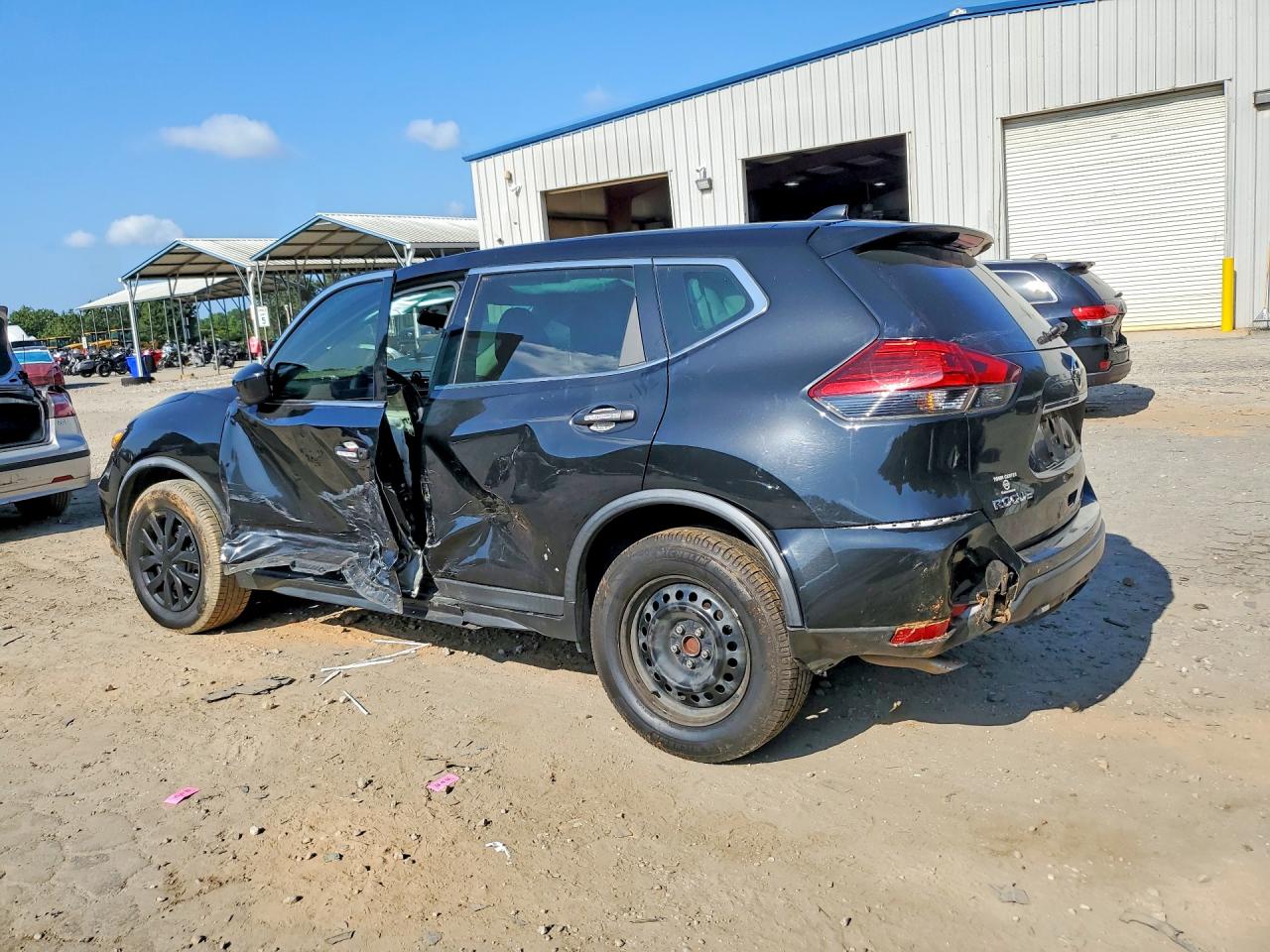 2017 NISSAN ROGUE