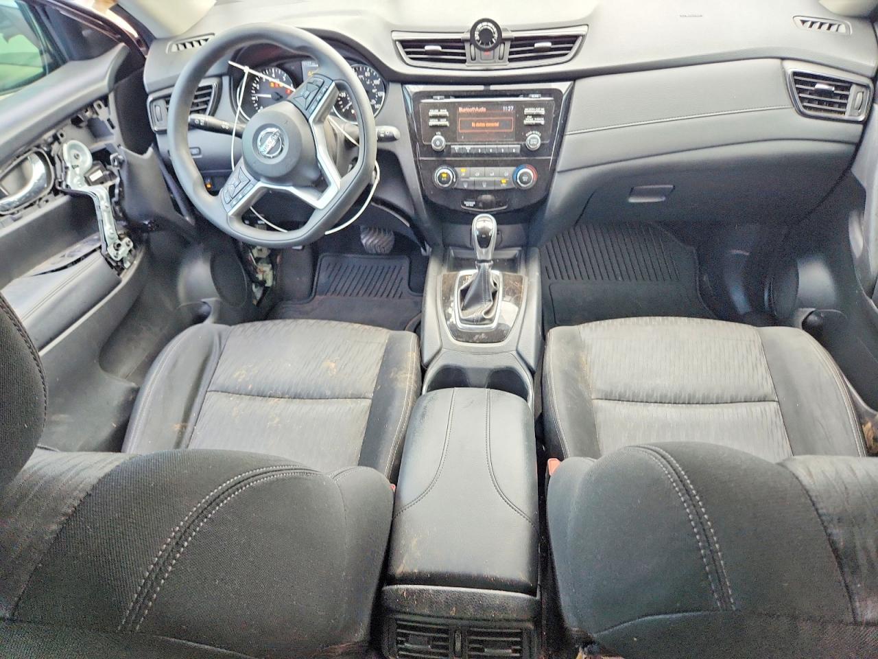 2017 NISSAN ROGUE