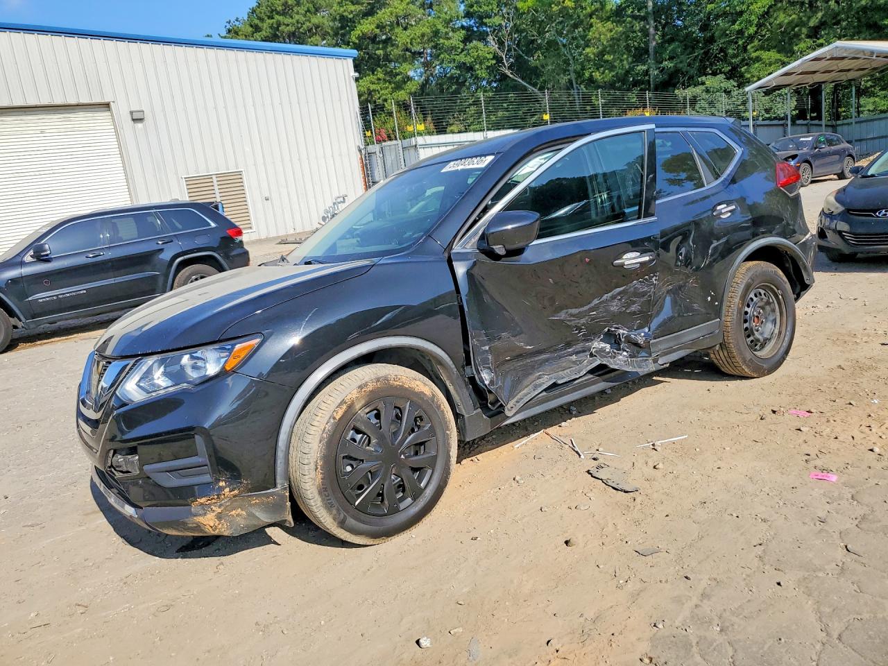 2017 NISSAN ROGUE