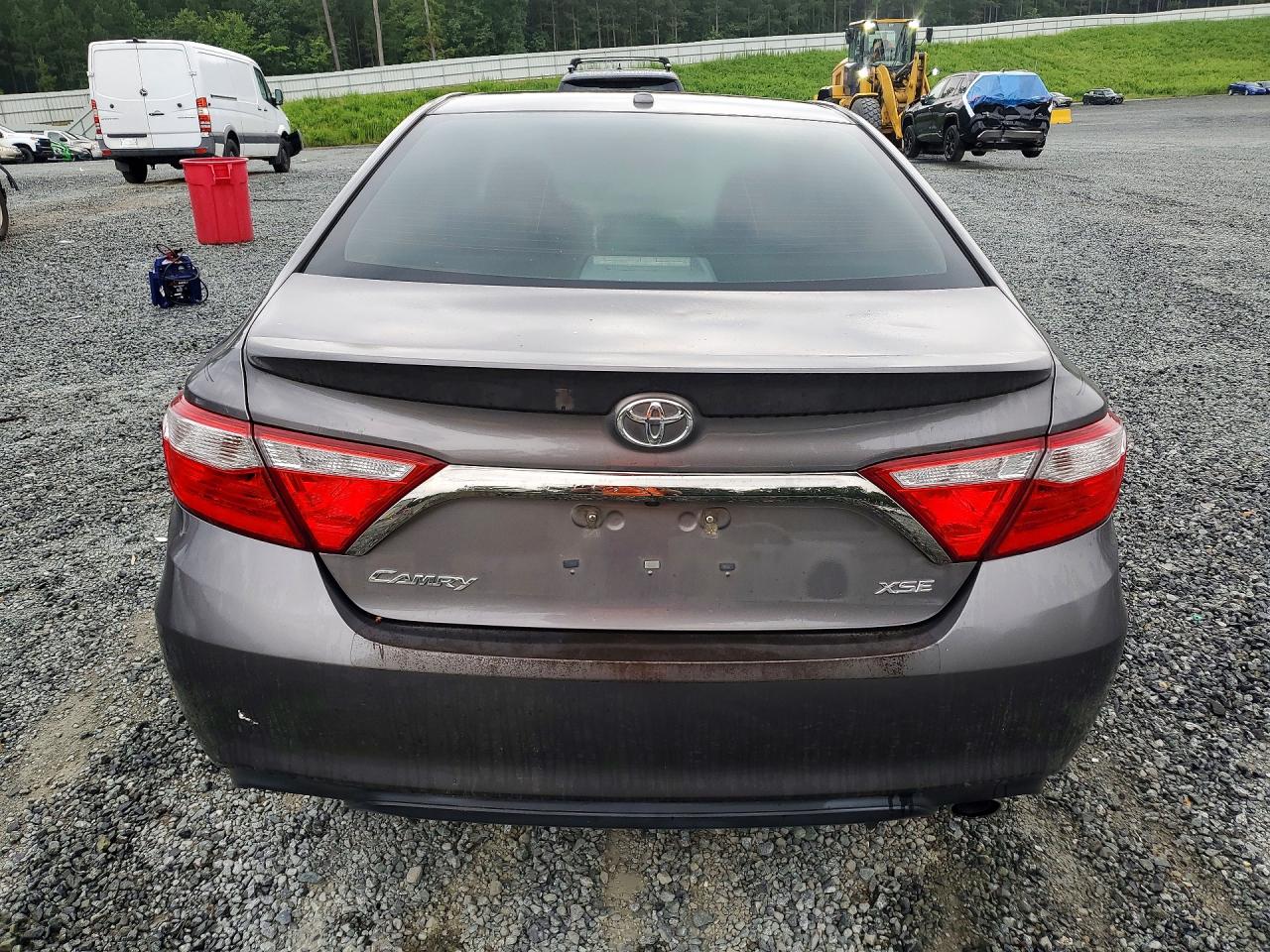 2017 TOYOTA CAMRY
