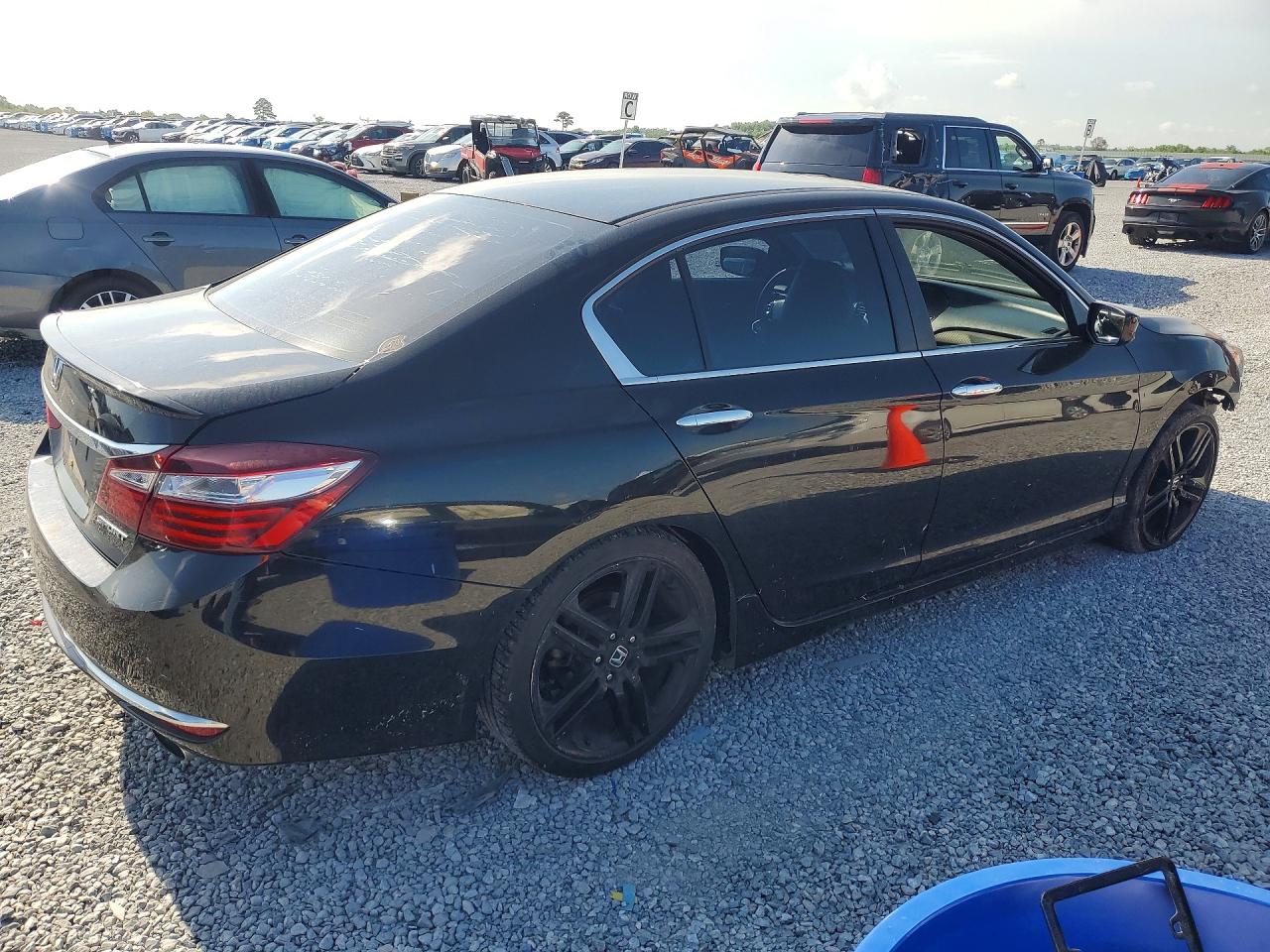 2016 HONDA ACCORD