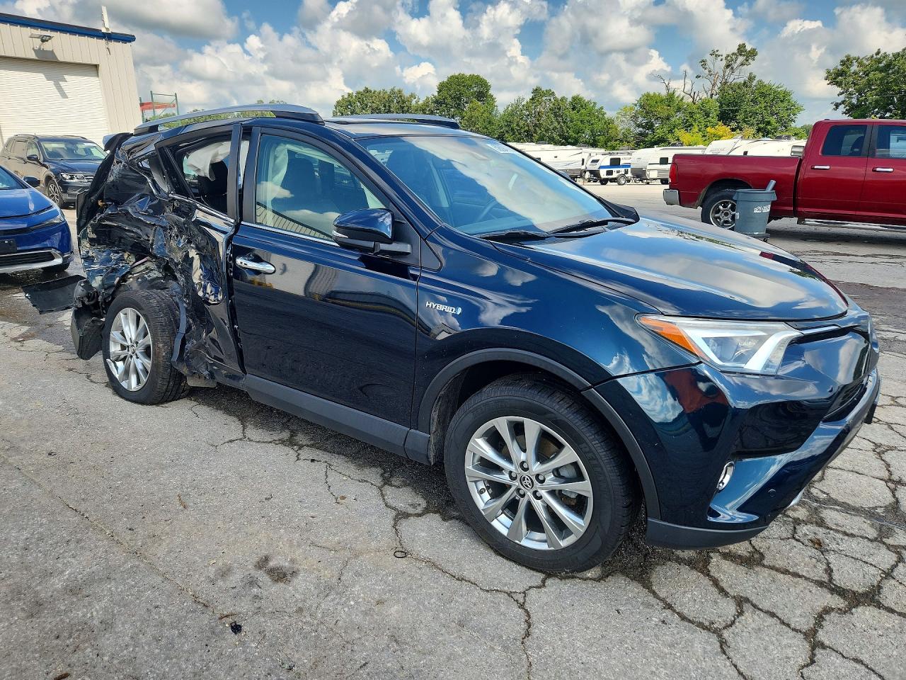 2017 TOYOTA RAV4