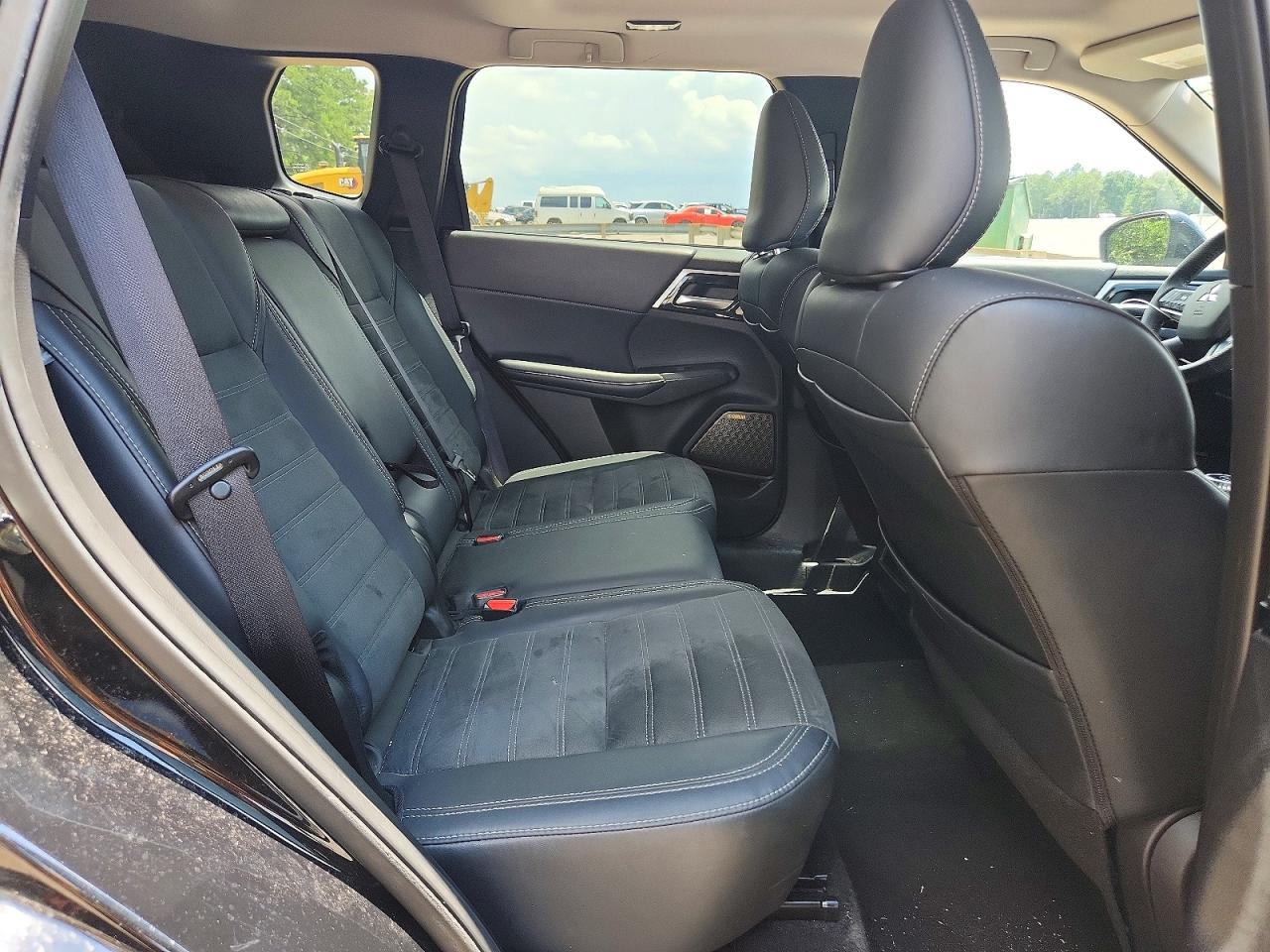 2025 MITSUBISHI OUTLANDER