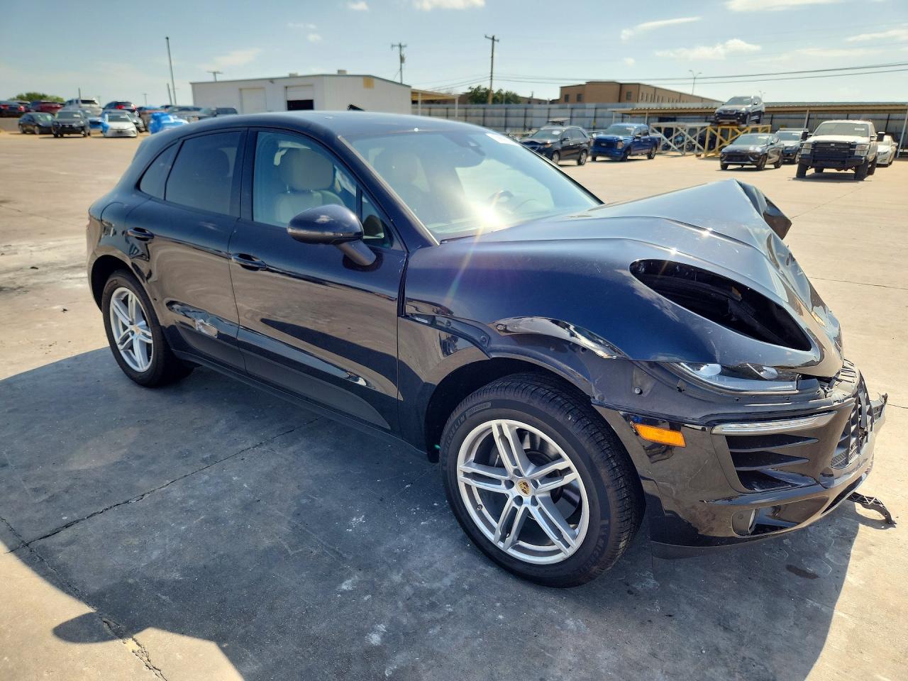 2018 PORSCHE MACAN