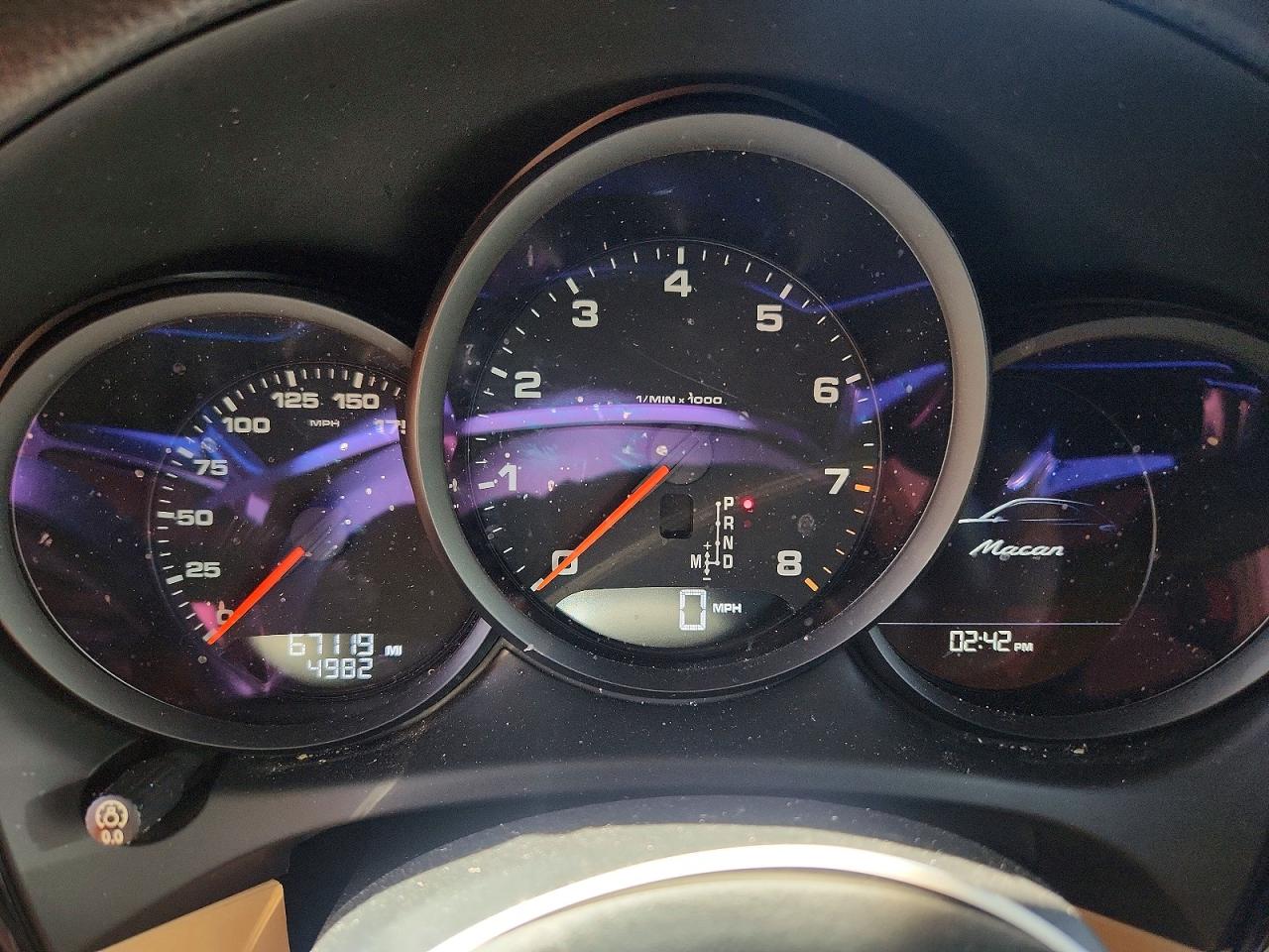 2018 PORSCHE MACAN