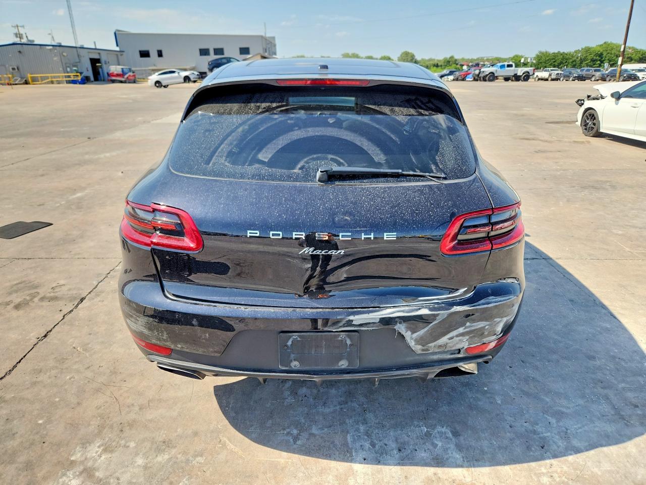 2018 PORSCHE MACAN