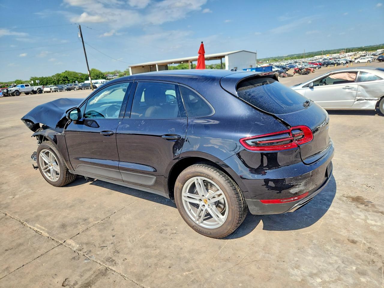 2018 PORSCHE MACAN