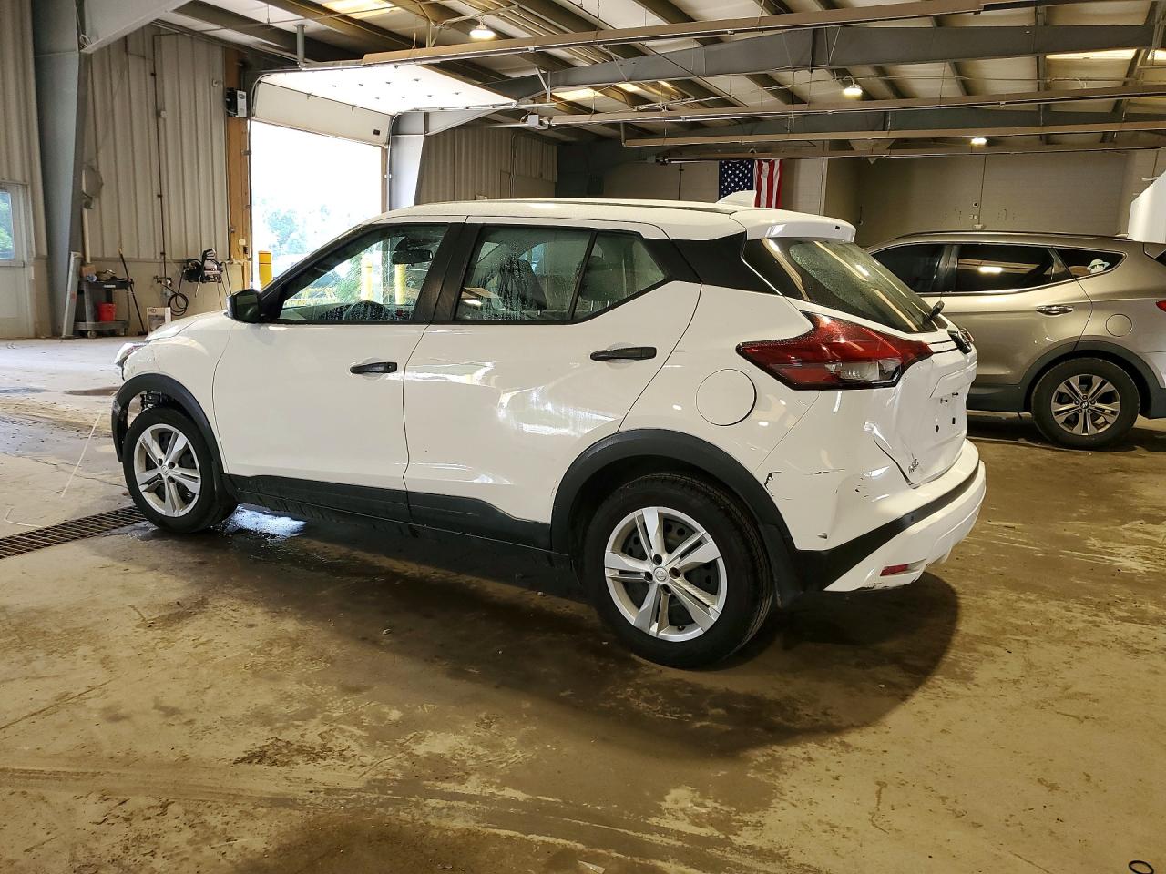 2024 NISSAN KICKS