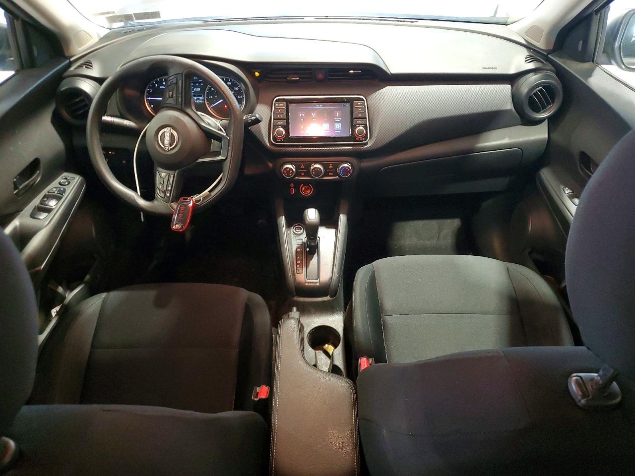 2024 NISSAN KICKS