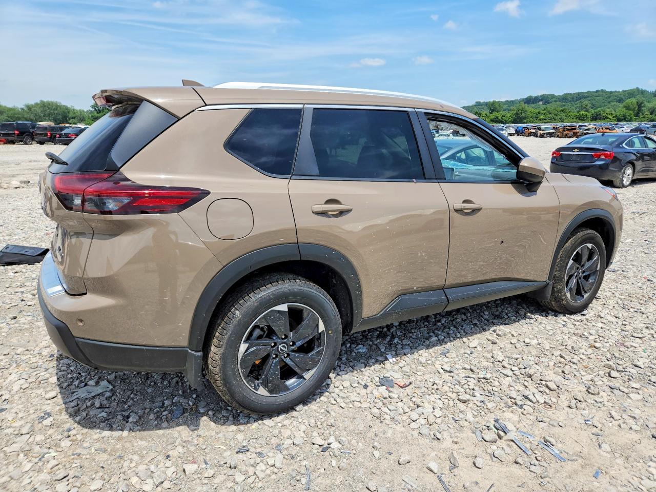2024 NISSAN ROGUE