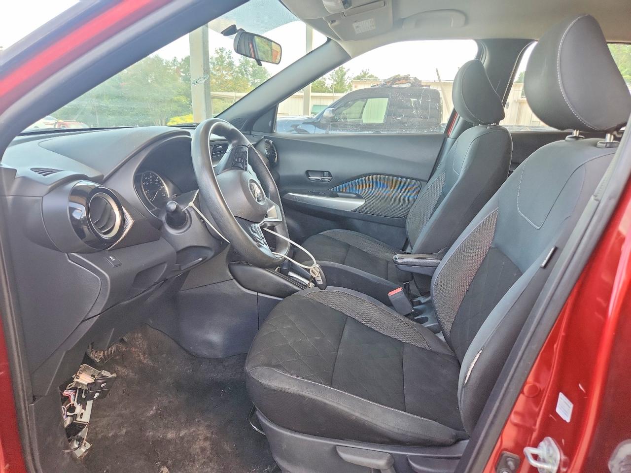 2019 NISSAN KICKS