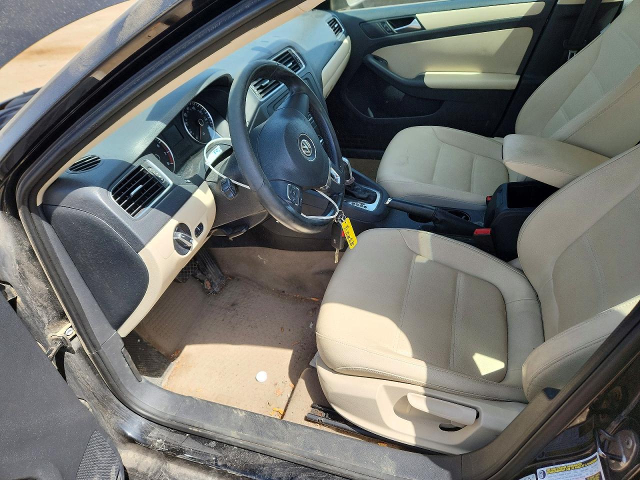 2012 VOLKSWAGEN JETTA