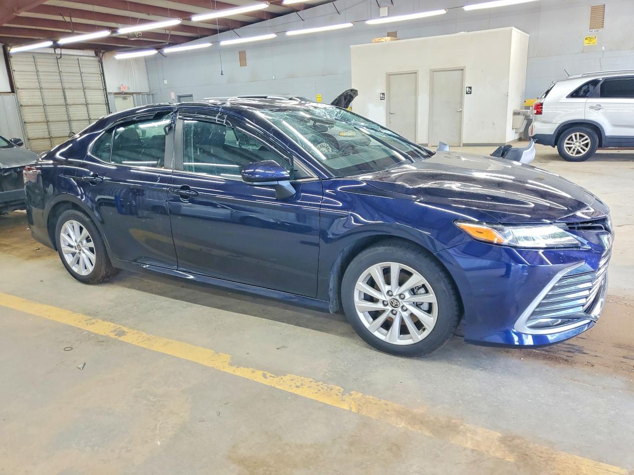 2022 TOYOTA CAMRY