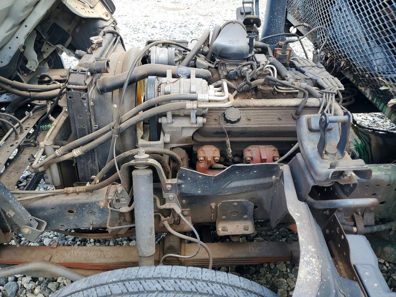 2002 ISUZU NPR