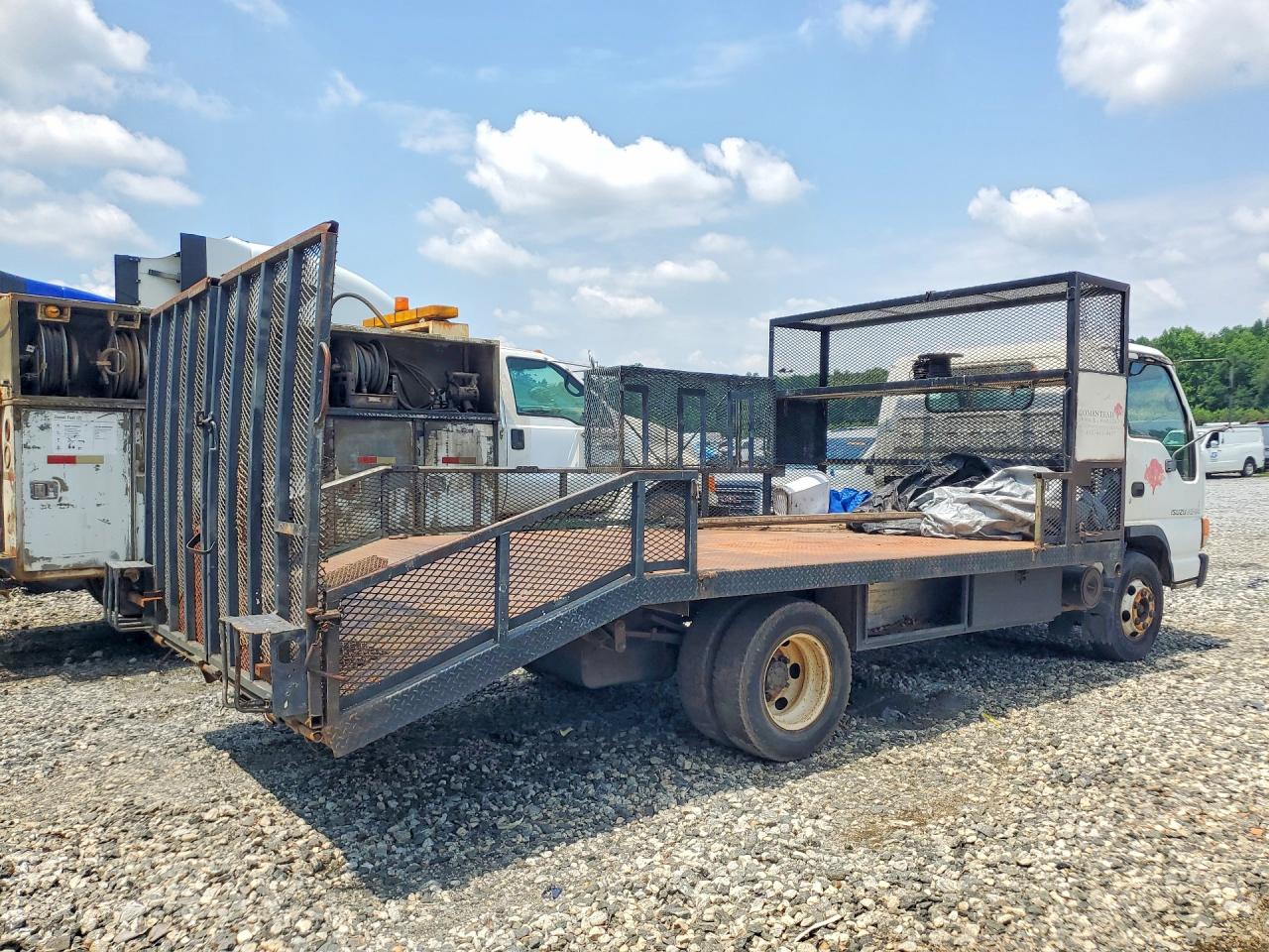 2002 ISUZU NPR