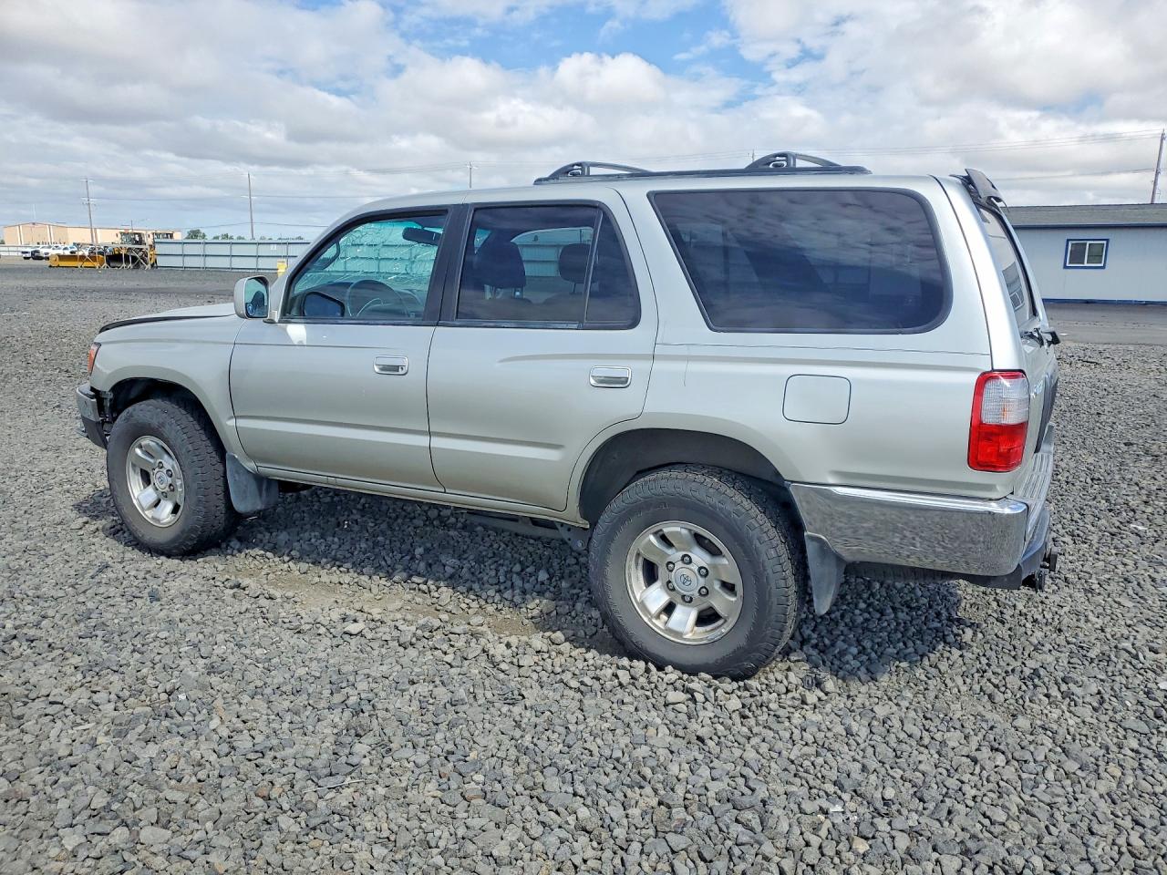 2000 TOYOTA 4RUNNER