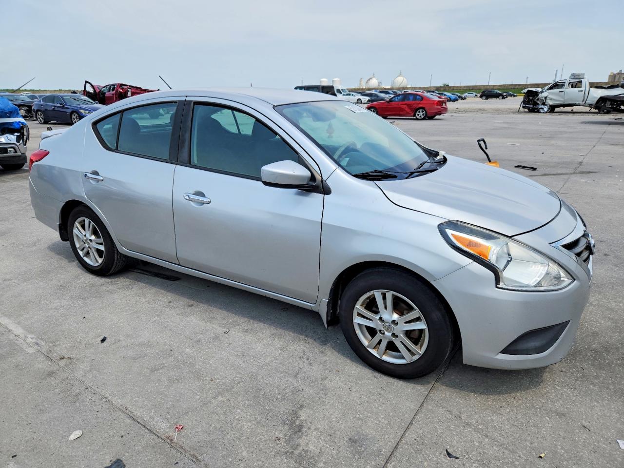 2019 NISSAN VERSA