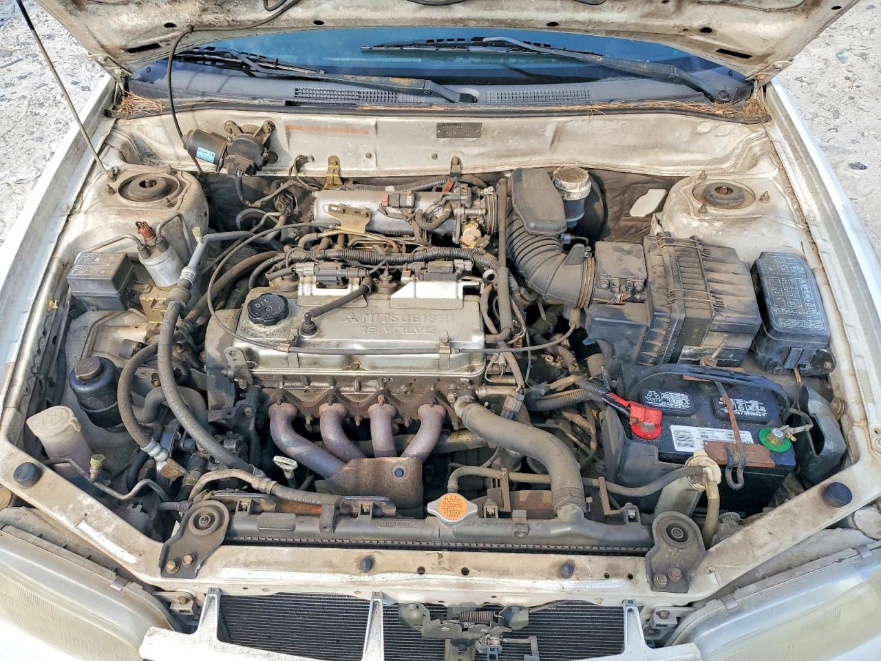 2001 MITSUBISHI MIRAGE