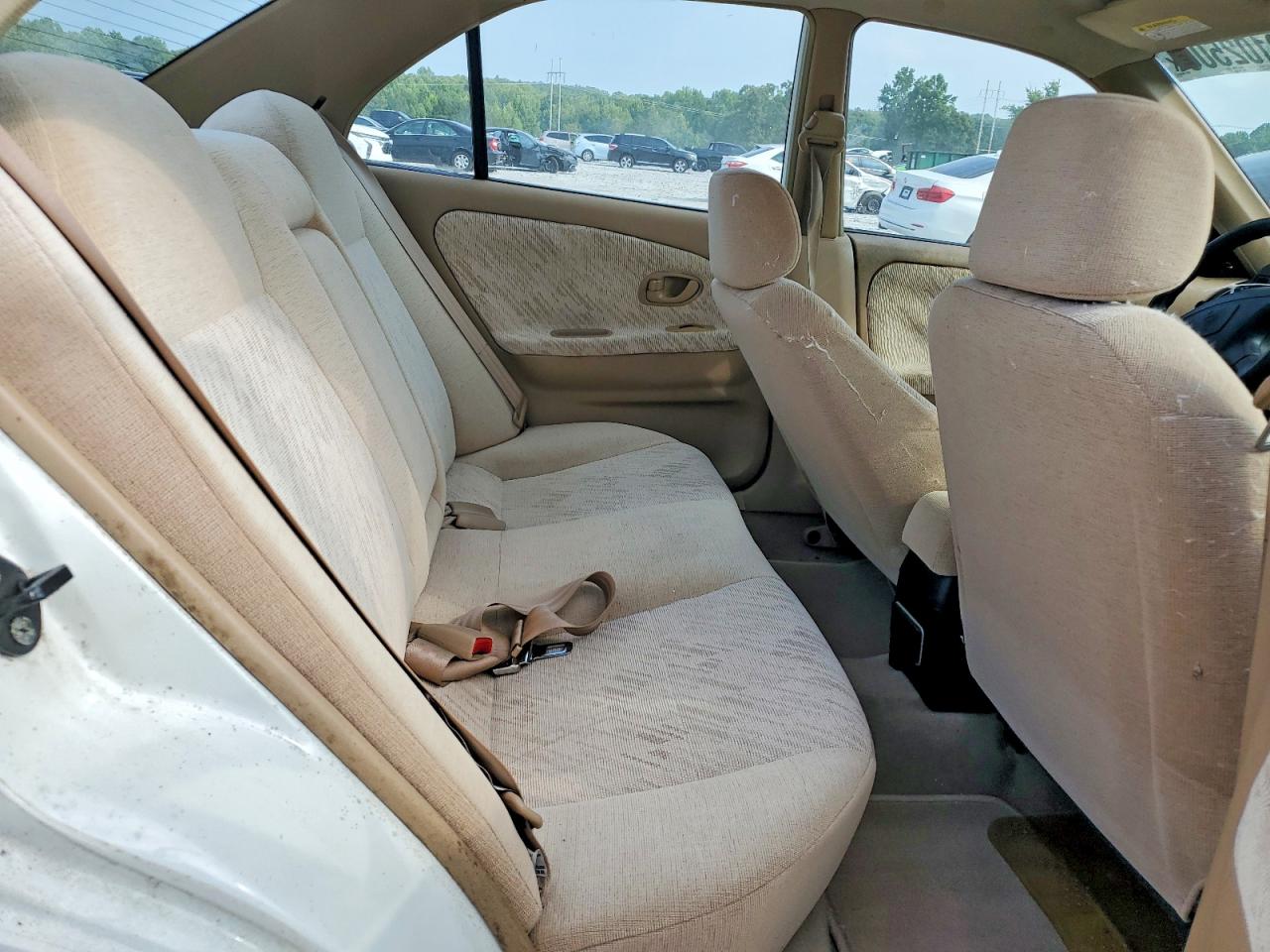 2001 MITSUBISHI MIRAGE