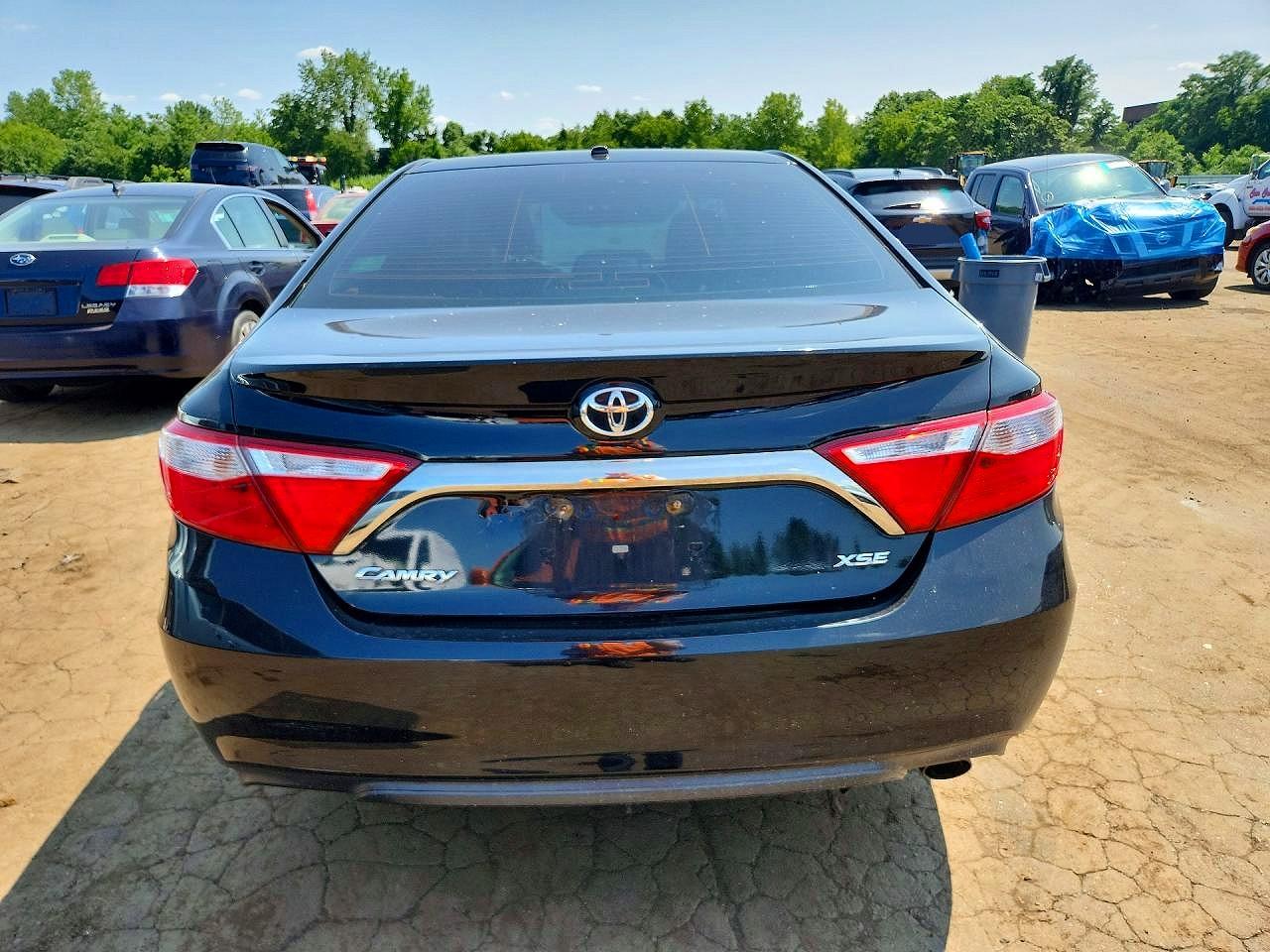2015 TOYOTA CAMRY