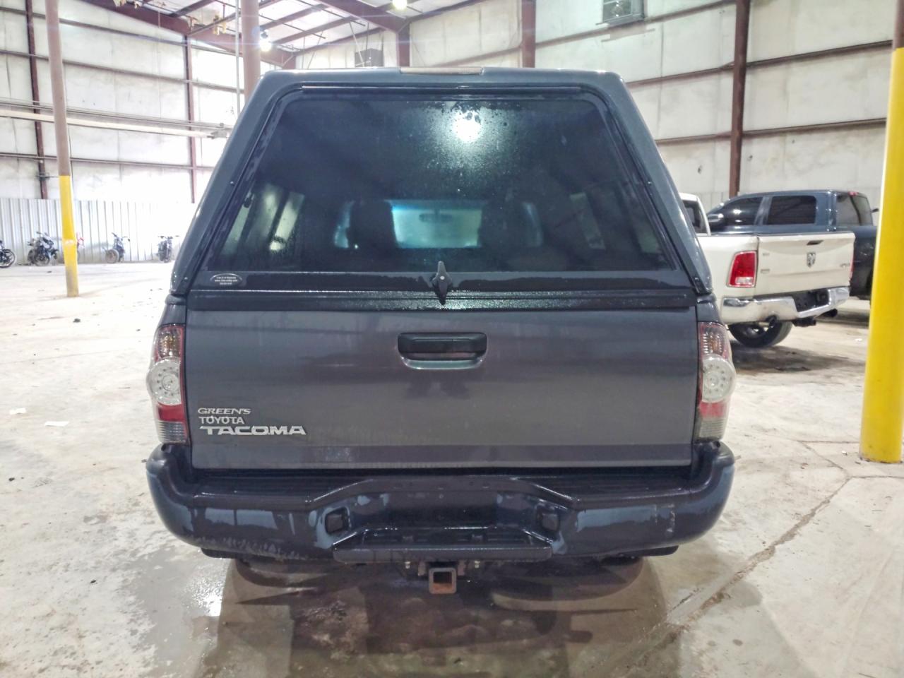 2011 TOYOTA TACOMA