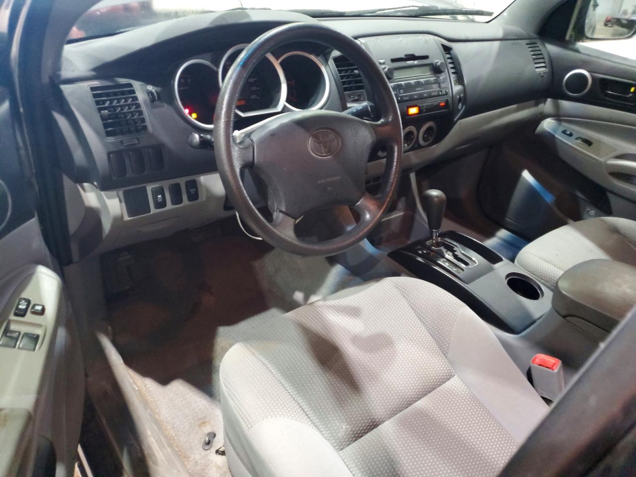 2011 TOYOTA TACOMA
