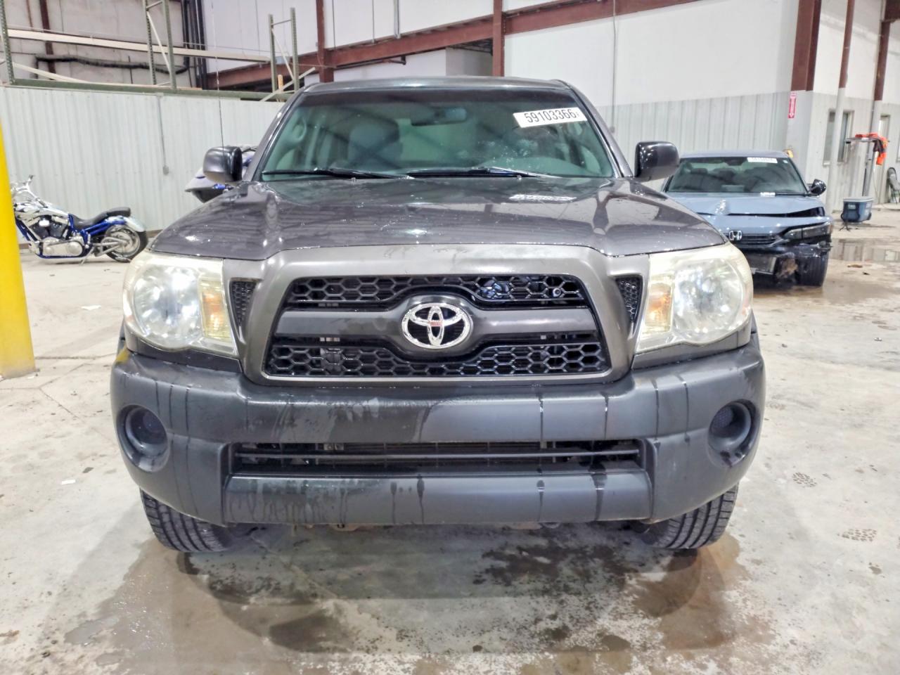 2011 TOYOTA TACOMA