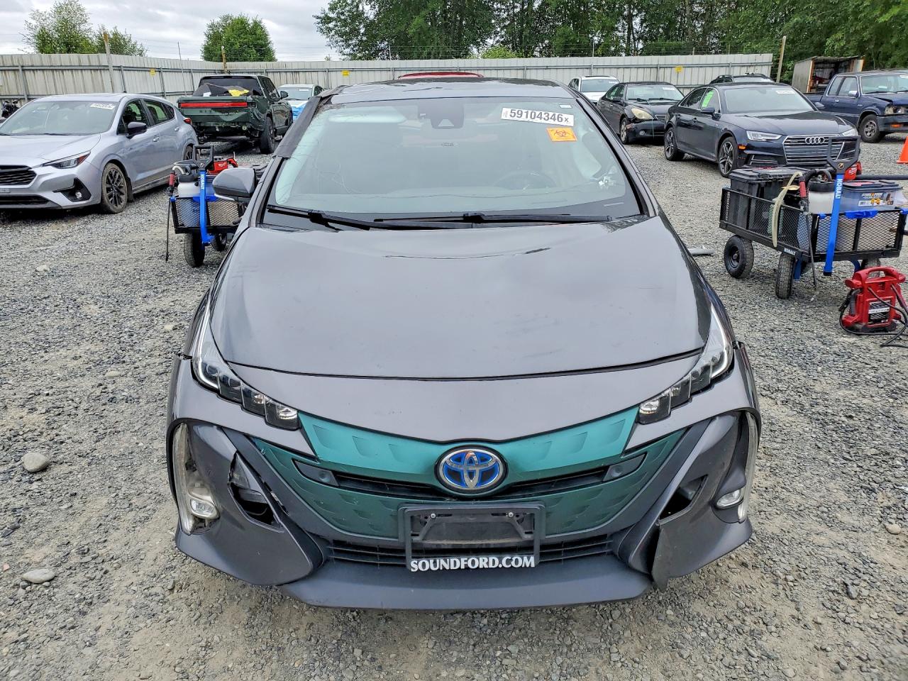 2017 TOYOTA PRIUS