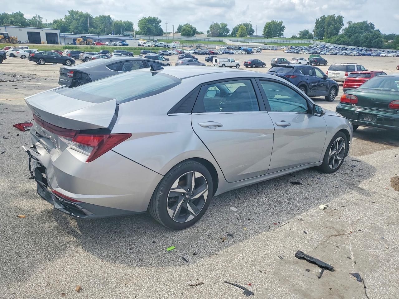 2021 HYUNDAI ELANTRA