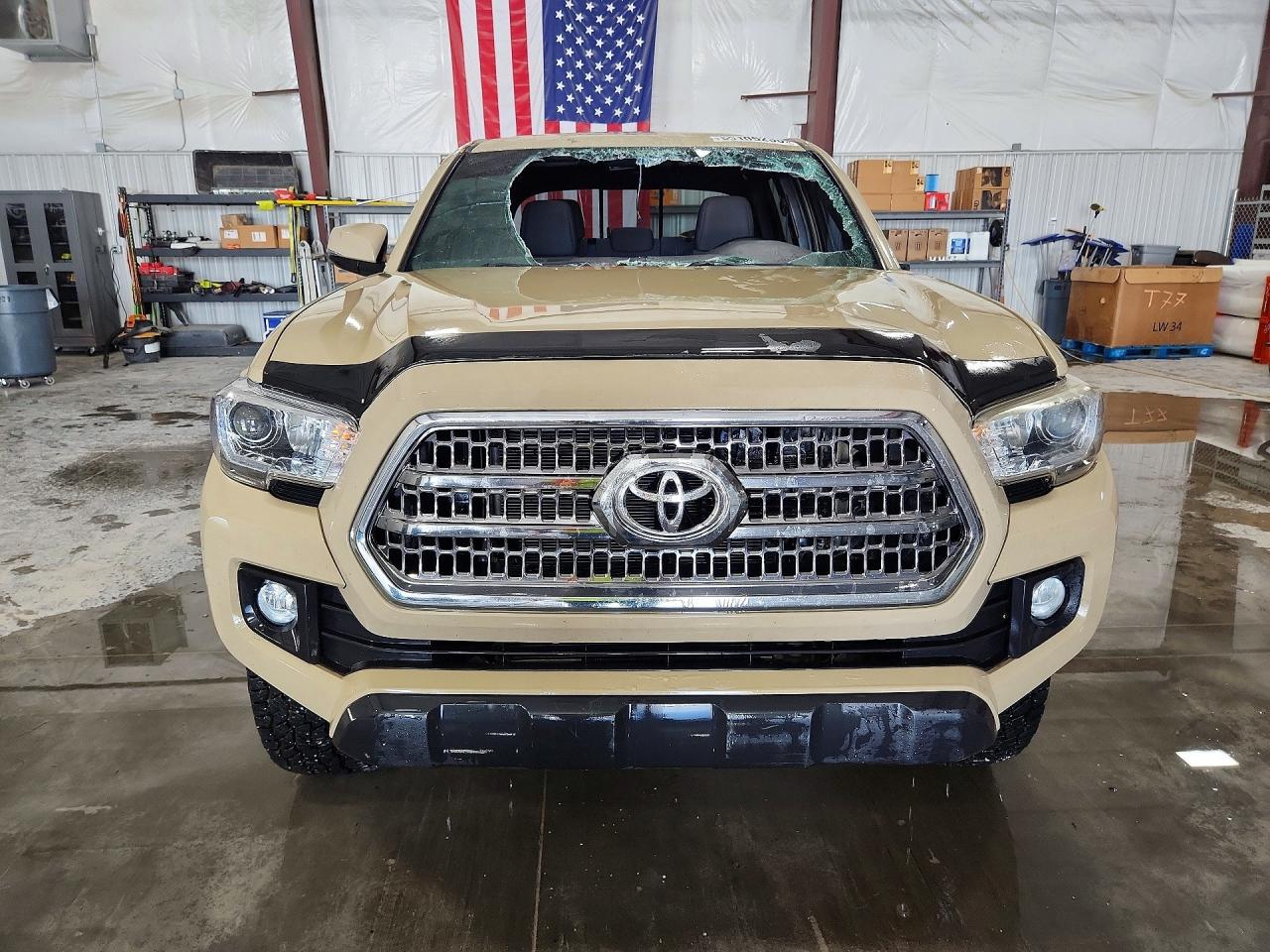 2017 TOYOTA TACOMA