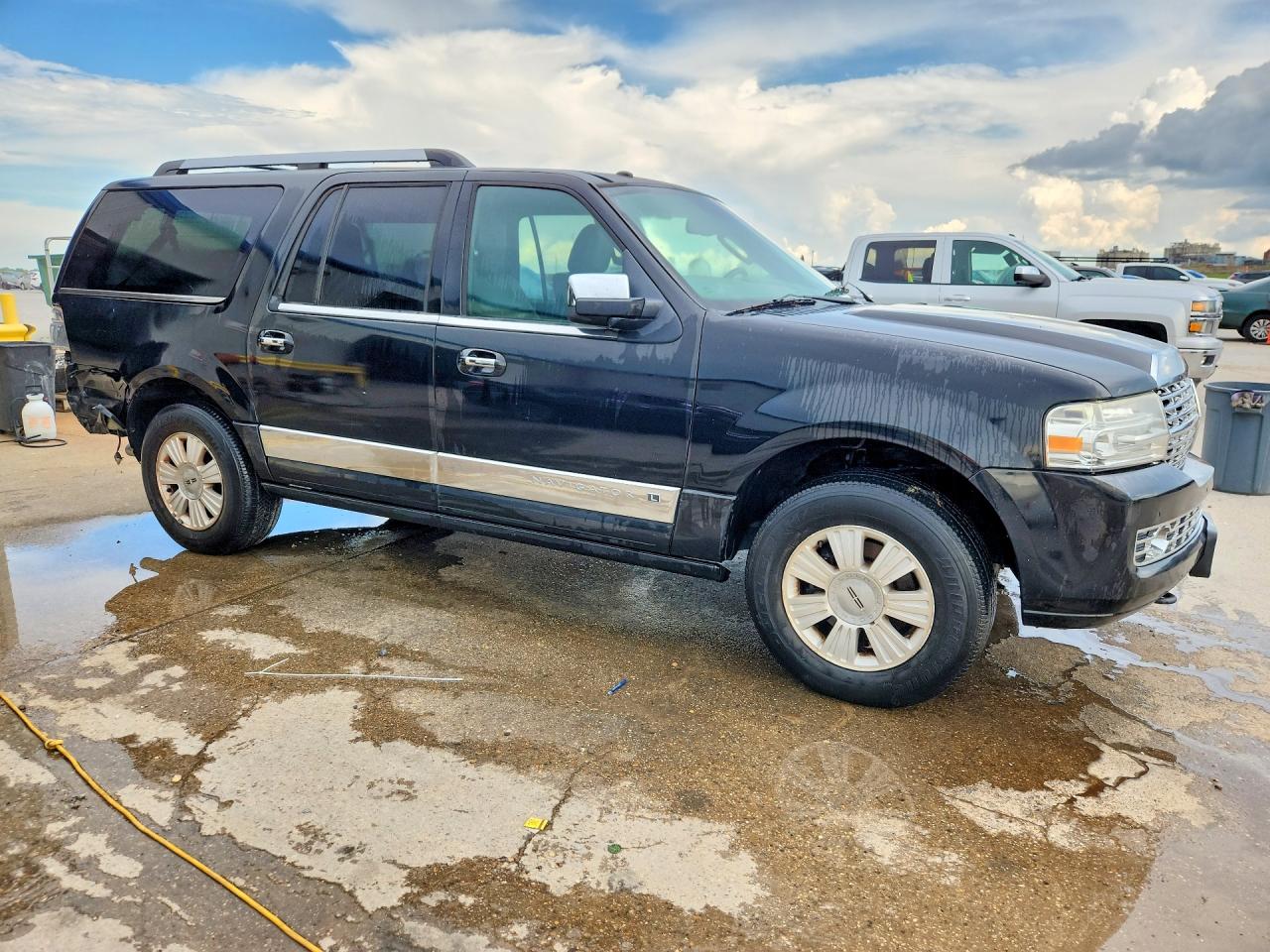 2013 LINCOLN NAVIGATOR