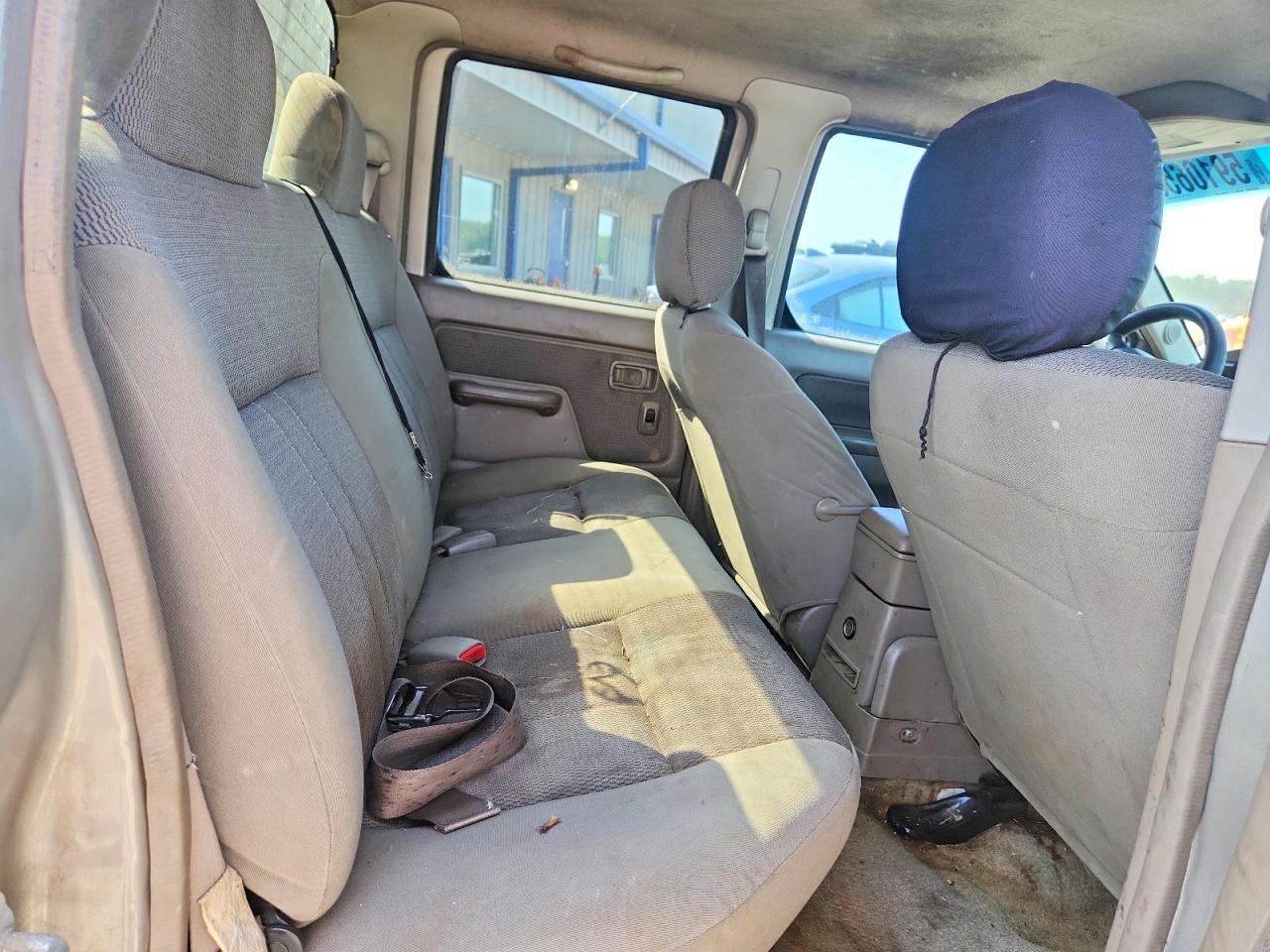 2004 NISSAN FRONTIER