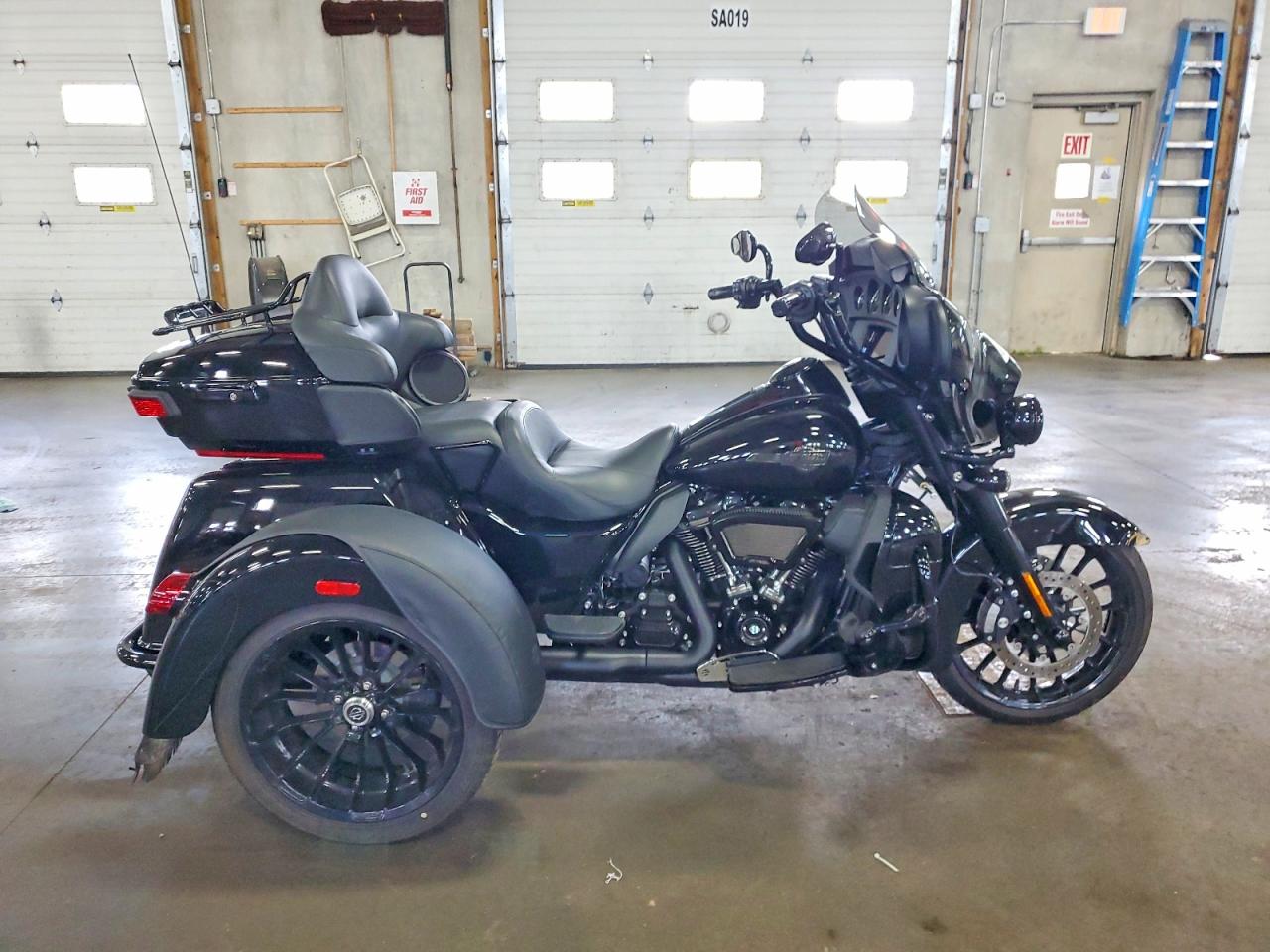 2025 HARLEY-DAVIDSON FL