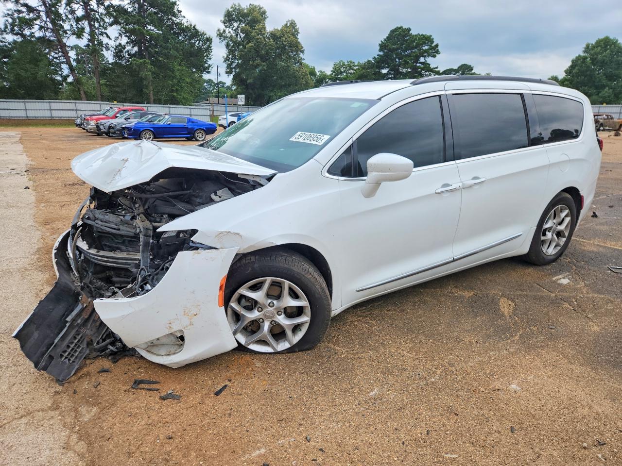 2017 CHRYSLER PACIFICA