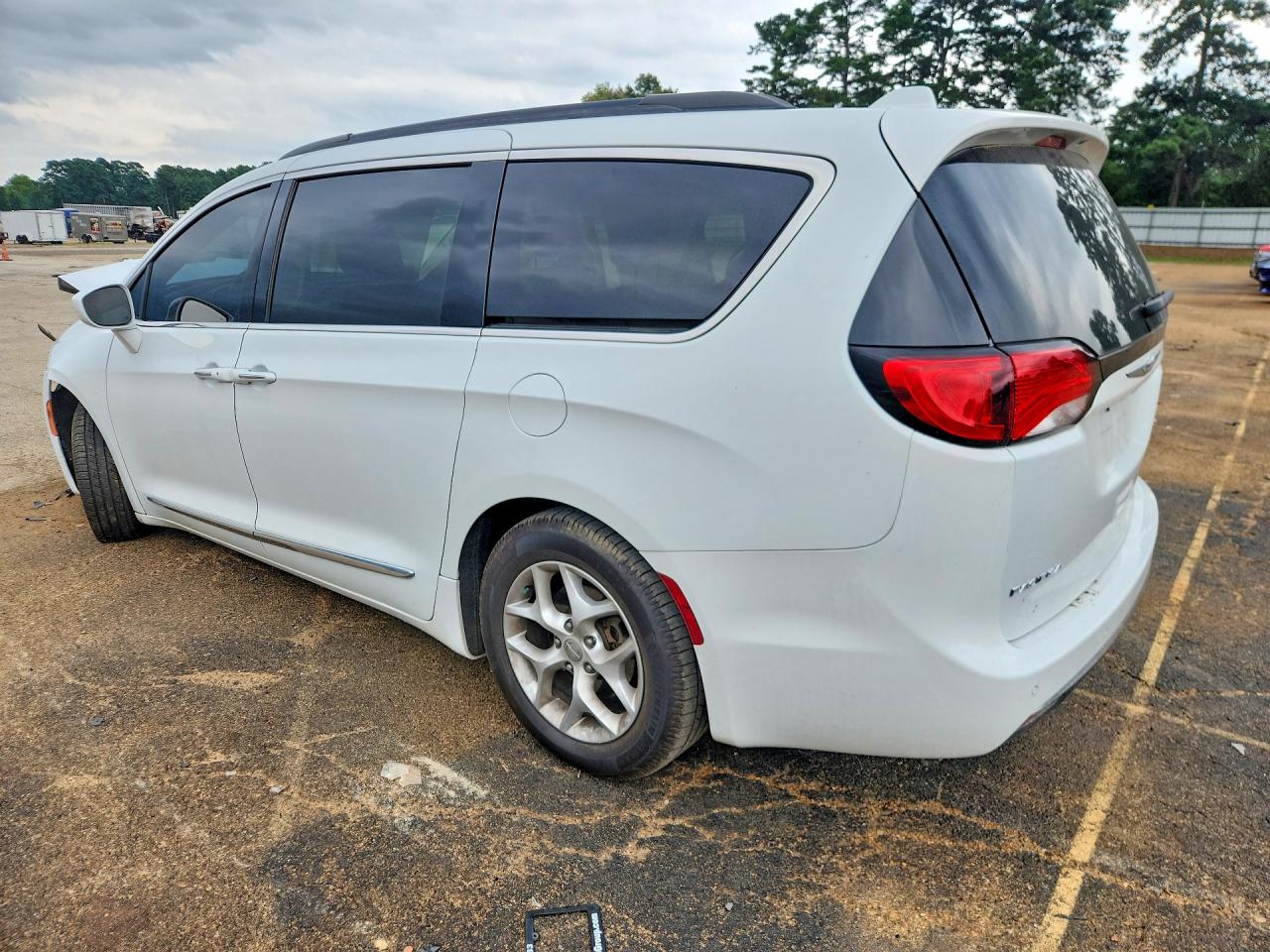 2017 CHRYSLER PACIFICA