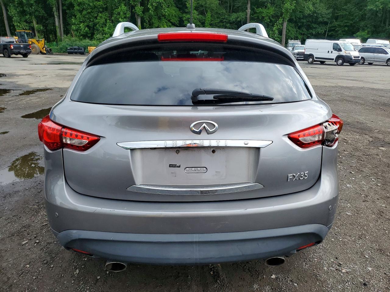 2010 INFINITI FX35 BASE