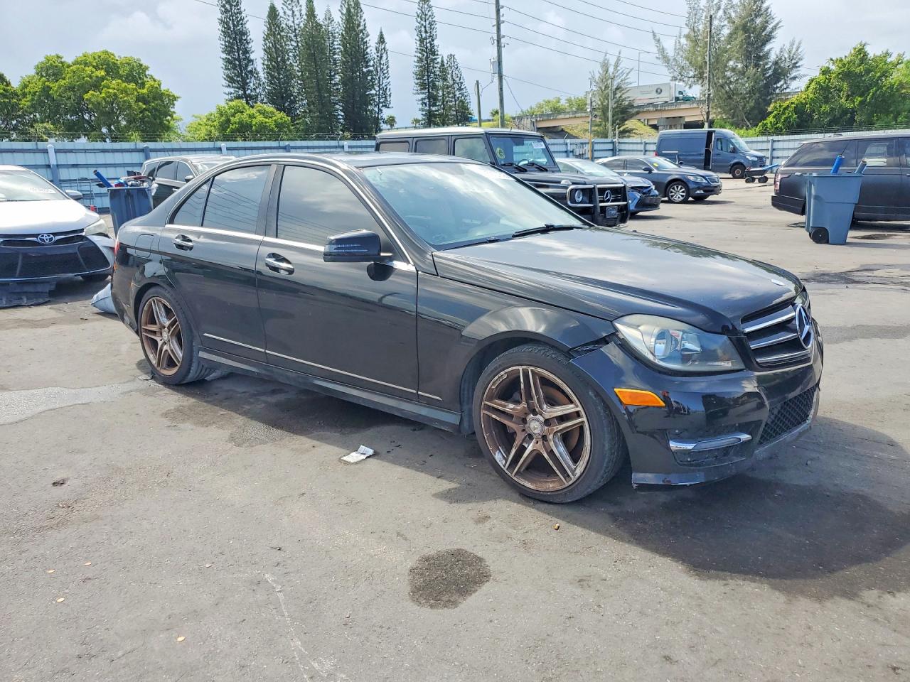 2014 MERCEDES-BENZ C-CLASS