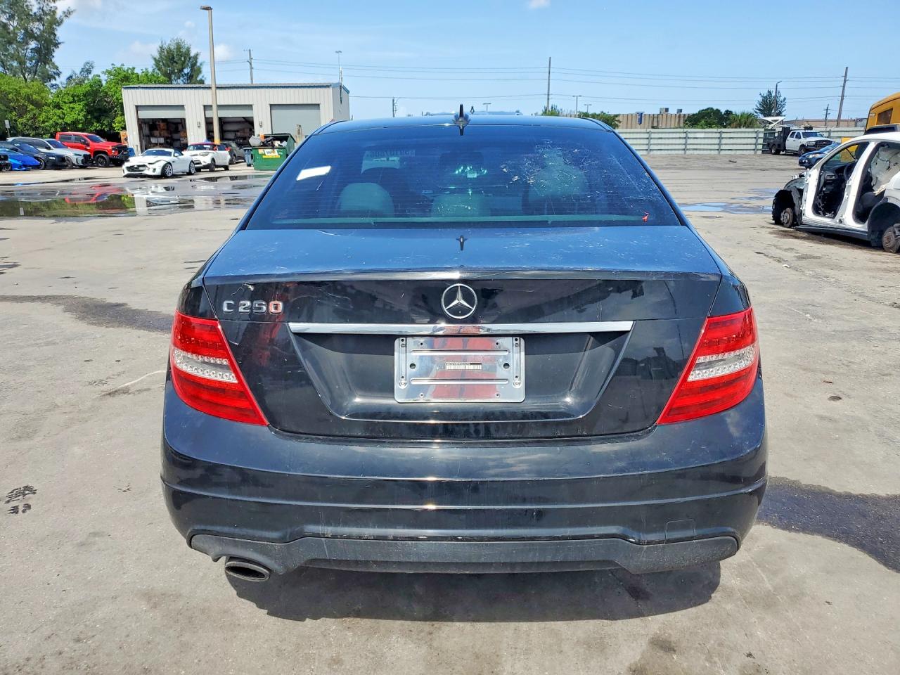 2014 MERCEDES-BENZ C-CLASS