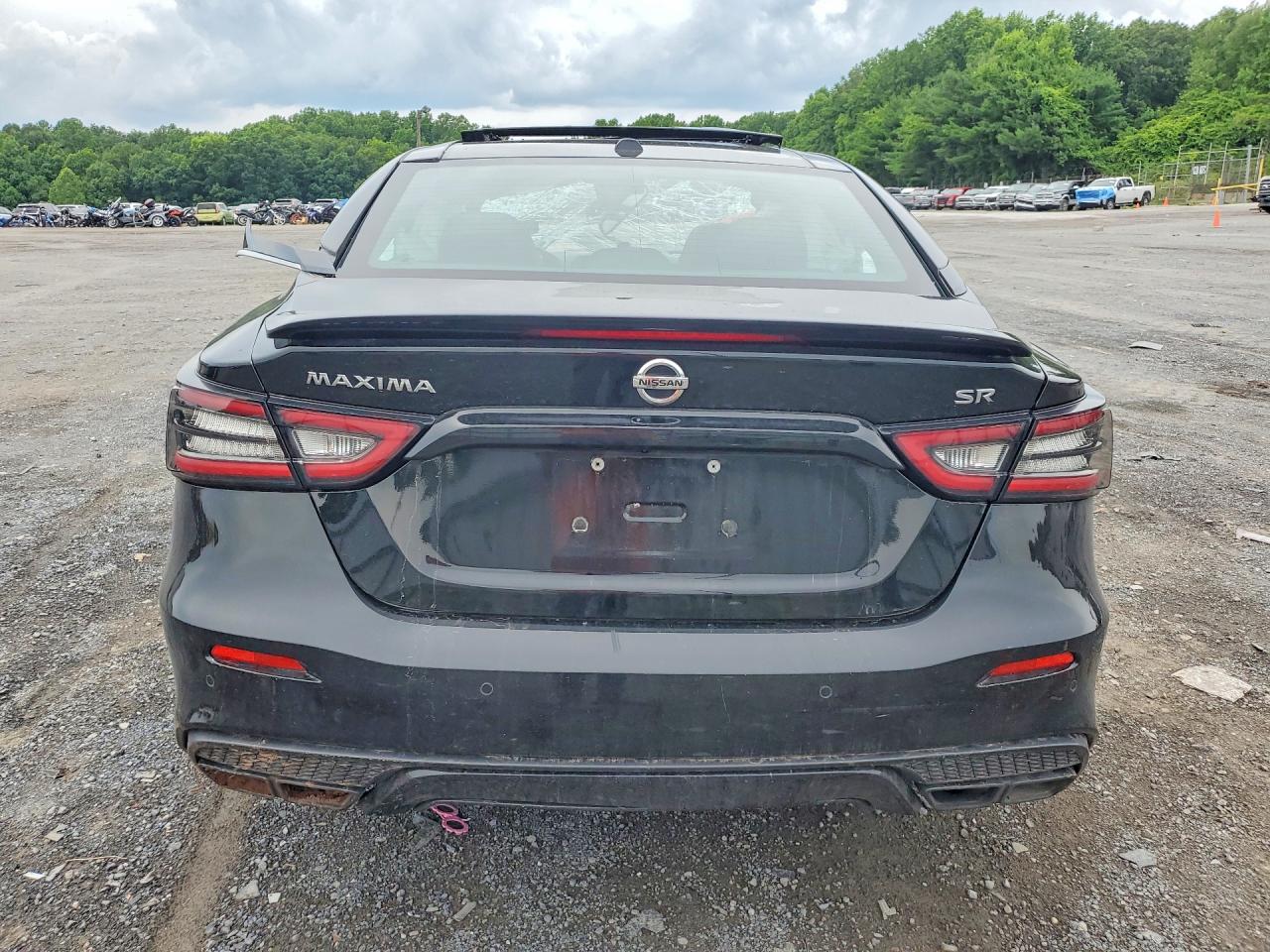 2022 NISSAN MAXIMA