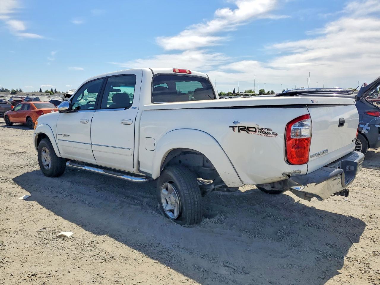 2004 TOYOTA TUNDRA