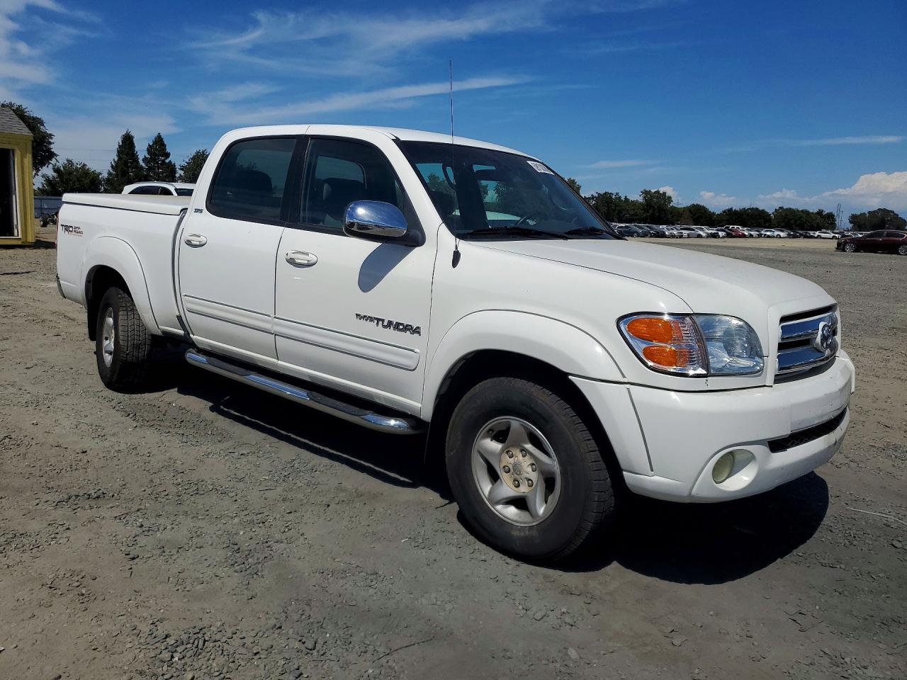 2004 TOYOTA TUNDRA