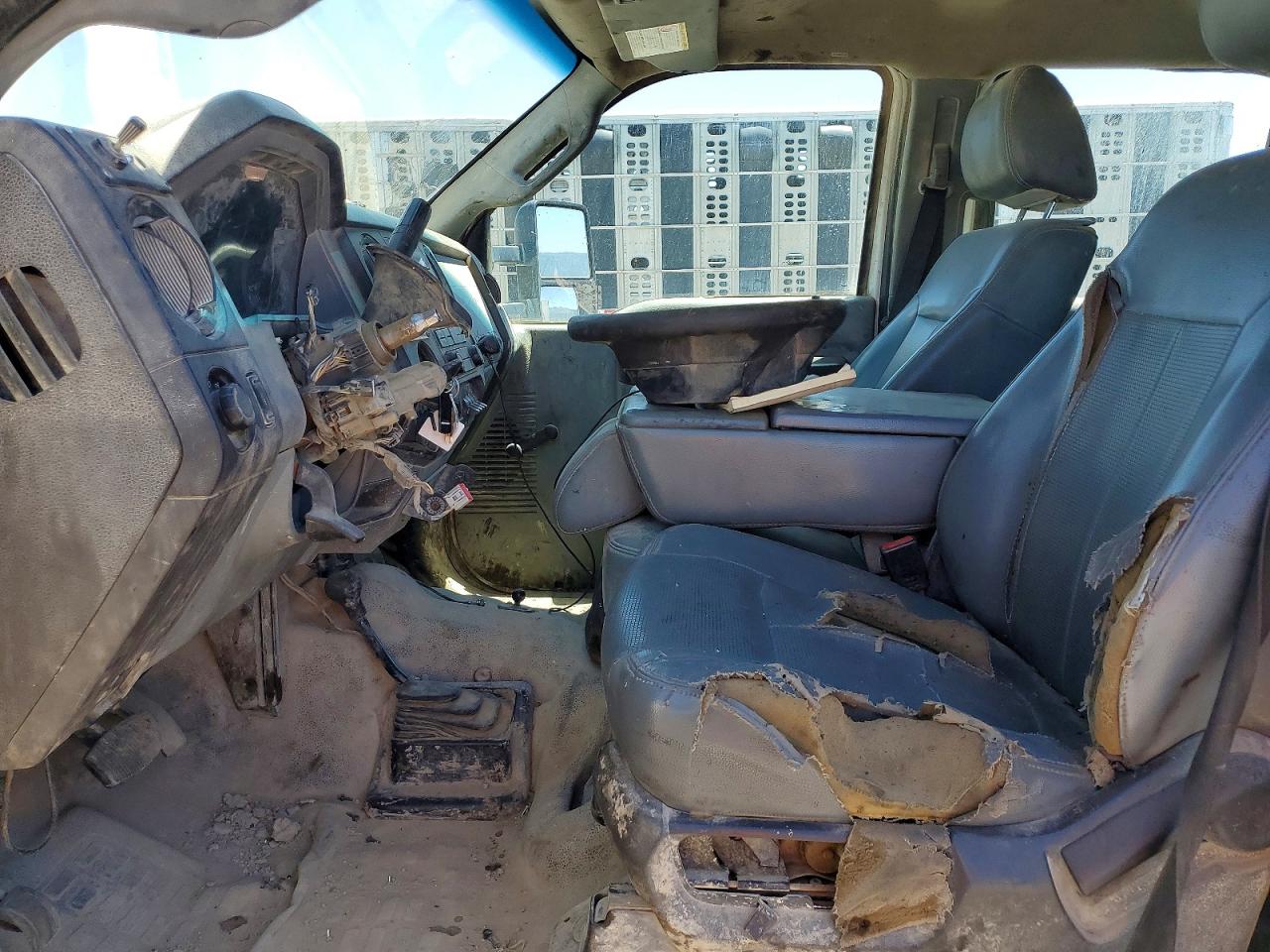 2012 FORD F550