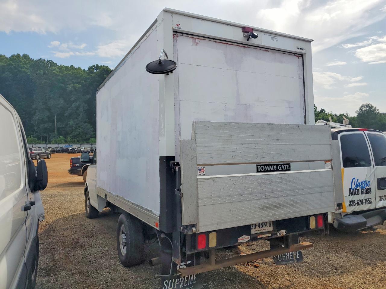2021 CHEVROLET EXPRESS