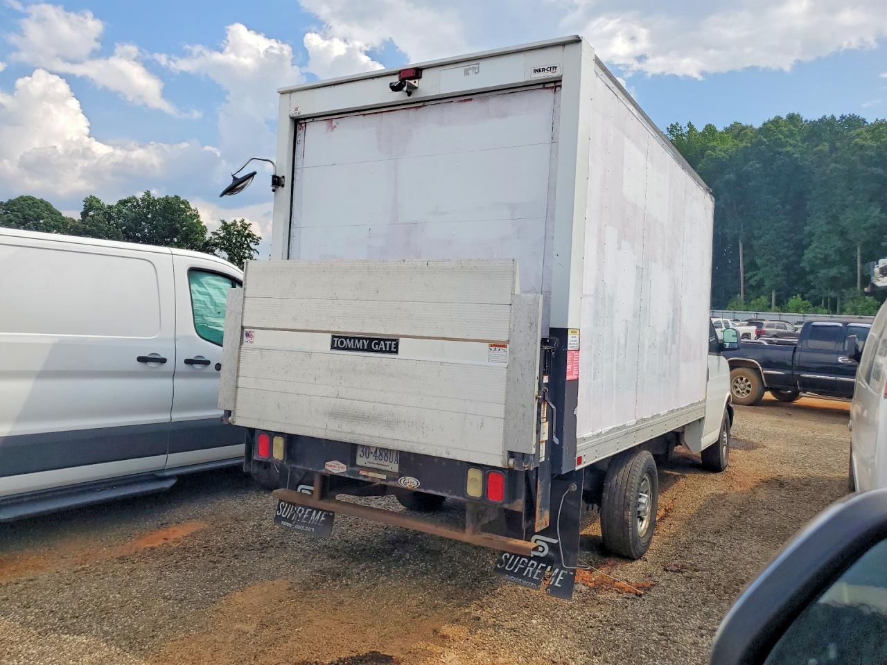 2021 CHEVROLET EXPRESS