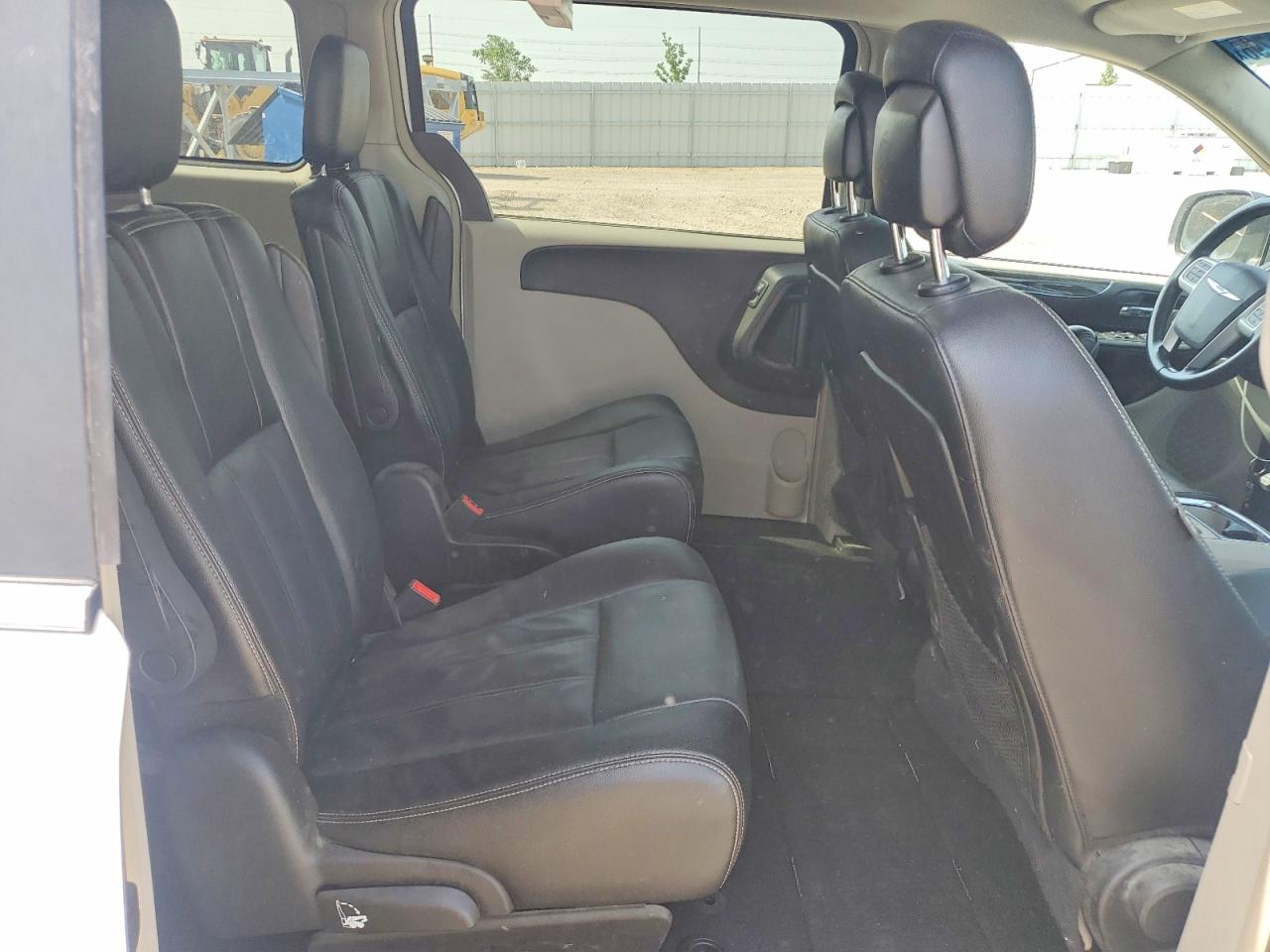 2015 CHRYSLER MINIVAN