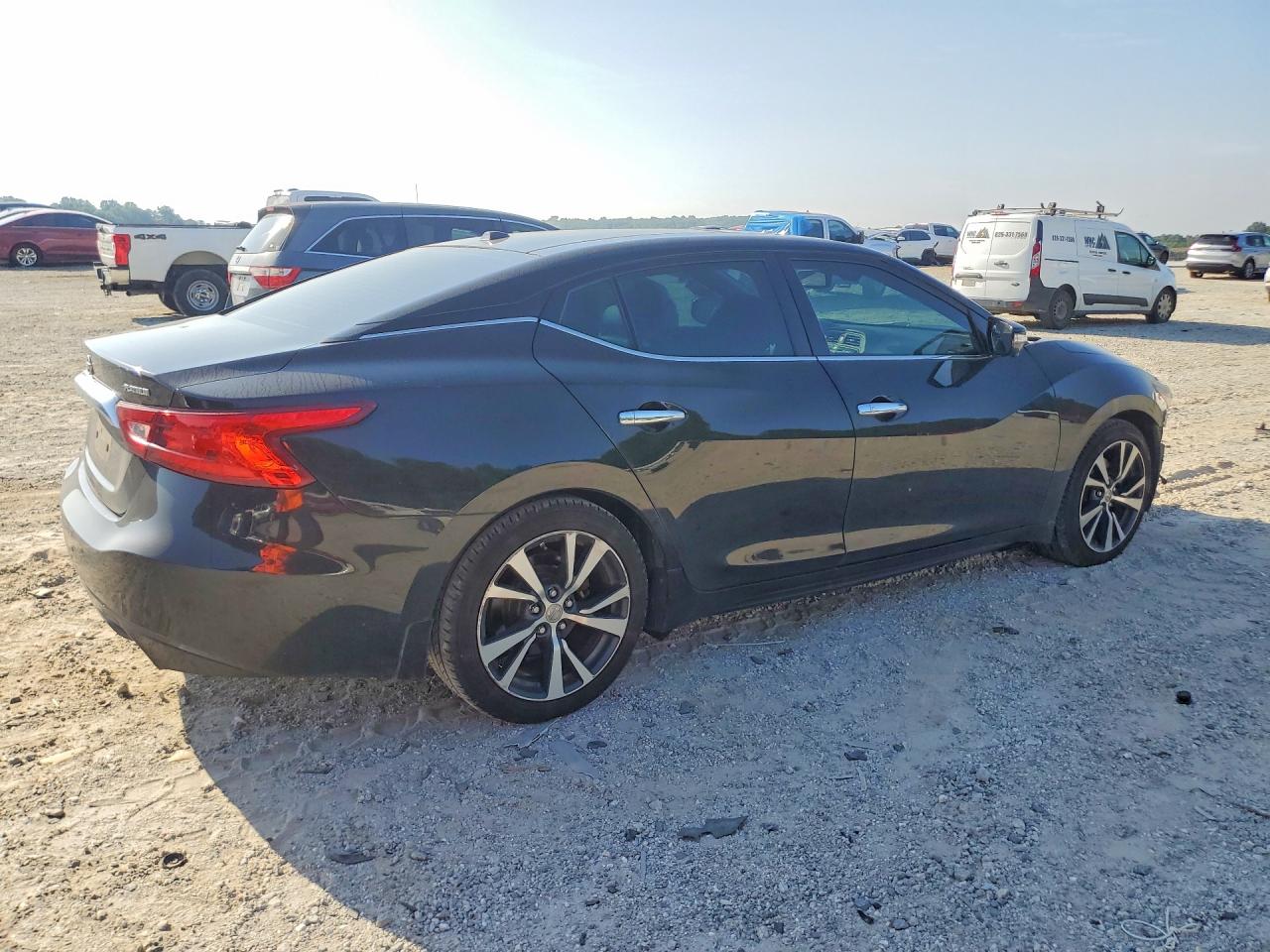 2017 NISSAN MAXIMA
