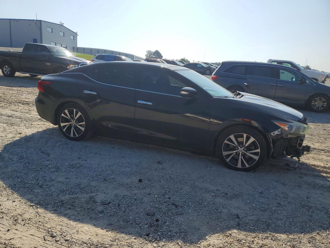 2017 NISSAN MAXIMA