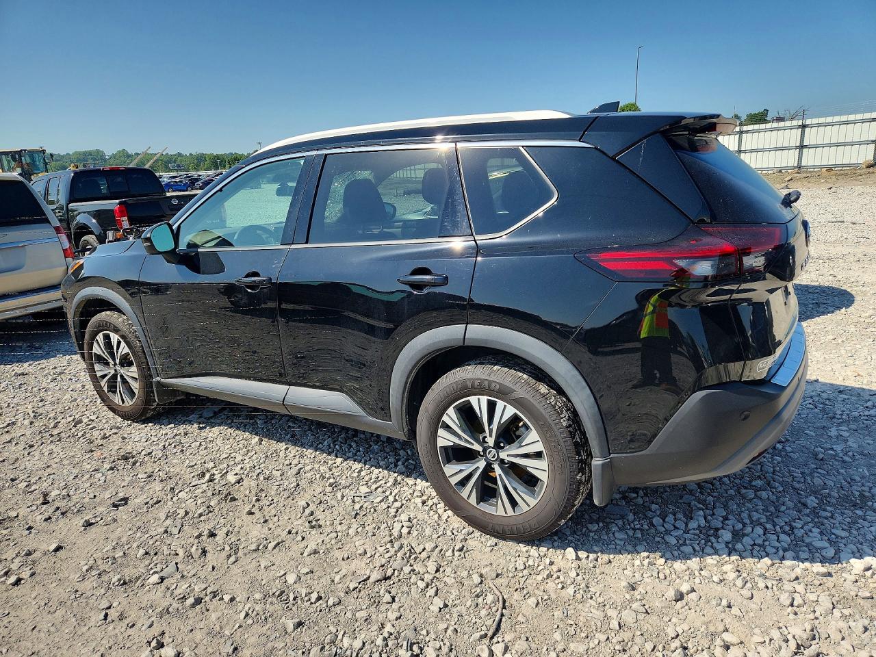 2021 NISSAN ROGUE